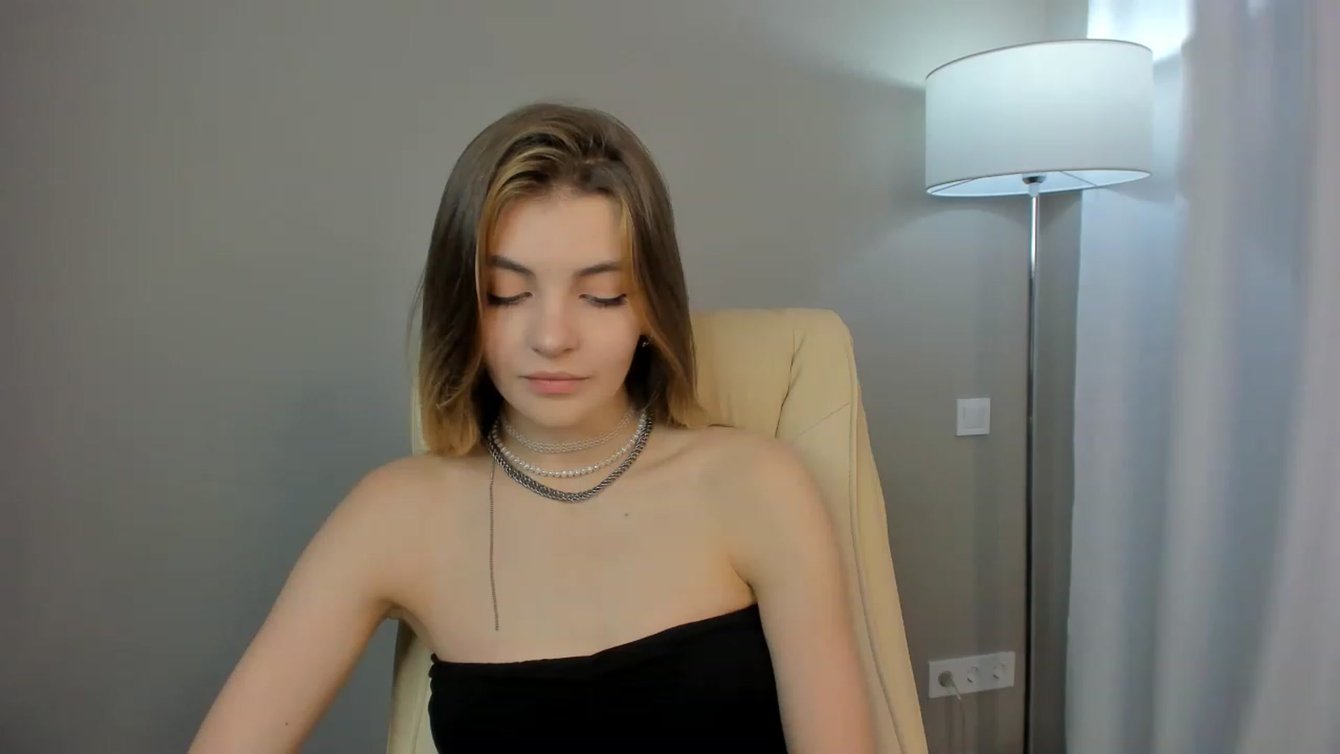 Gallery image thumbnail from HelelGretta's myfreecams stream on, 06/08/2023, 08:53 image 15 of 20