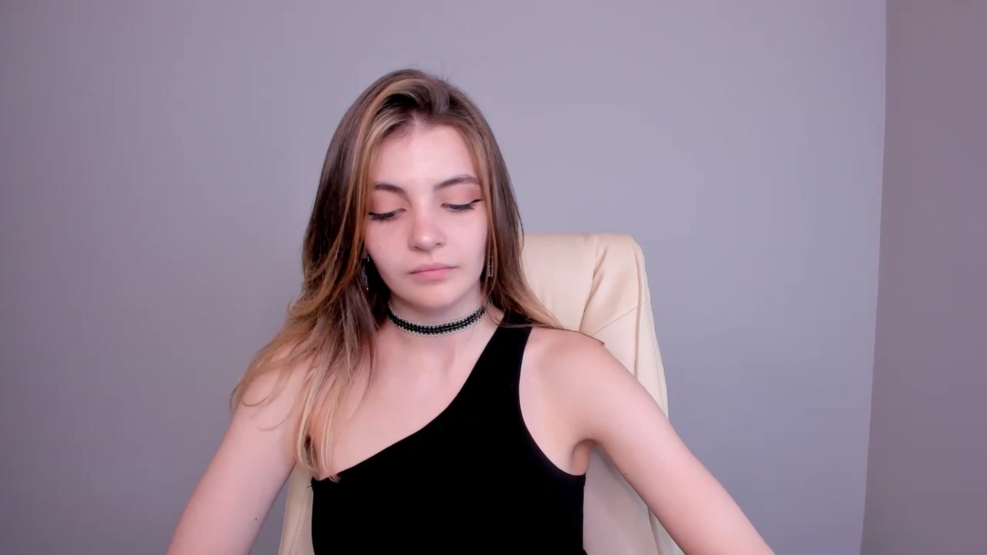 Gallery image thumbnail from HelelGretta's myfreecams stream on, 06/27/2023, 19:19 image 18 of 20