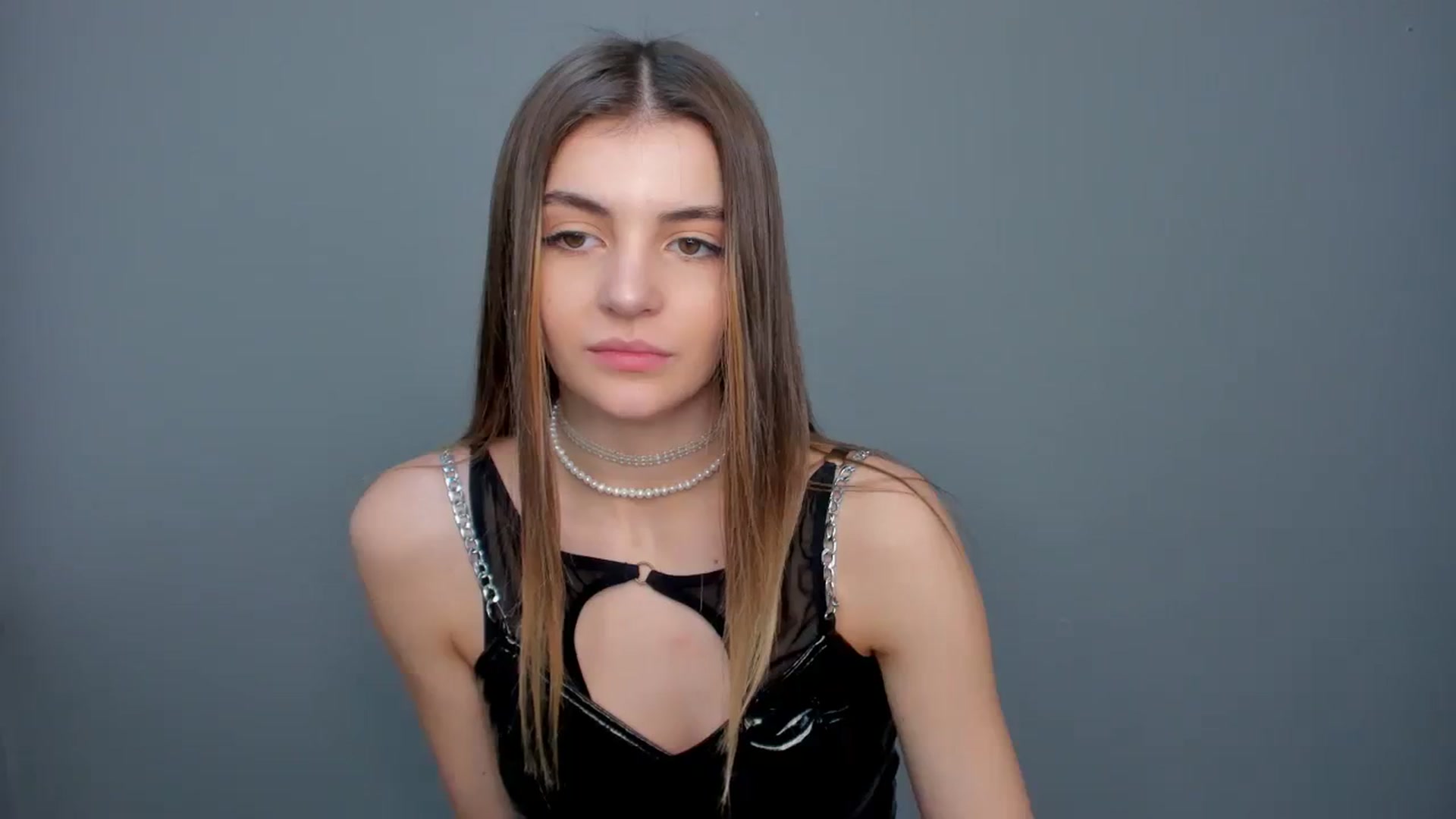 Gallery image thumbnail from HelelGretta's myfreecams stream on, 12/18/2023, 13:05 image 3 of 20