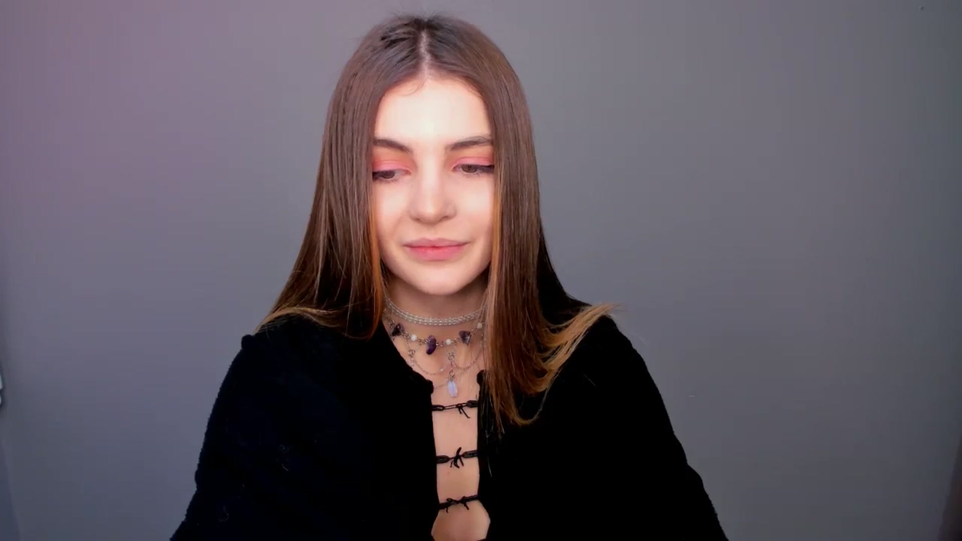 Gallery image thumbnail from HelelGretta's myfreecams stream on, 01/15/2024, 16:05 image 18 of 20