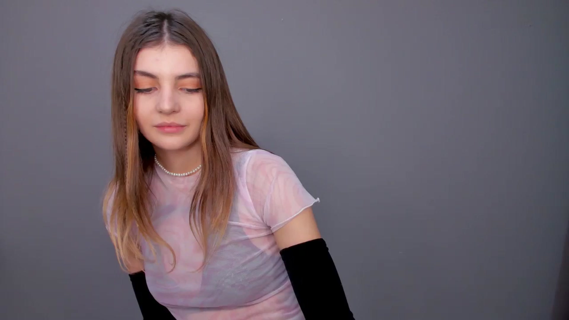 Gallery image thumbnail from HelelGretta's myfreecams stream on, 01/16/2024, 18:58 image 5 of 20