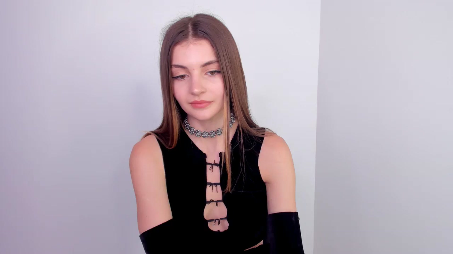 Gallery image thumbnail from HelelGretta's myfreecams stream on, 05/22/2024, 17:42 image 11 of 20