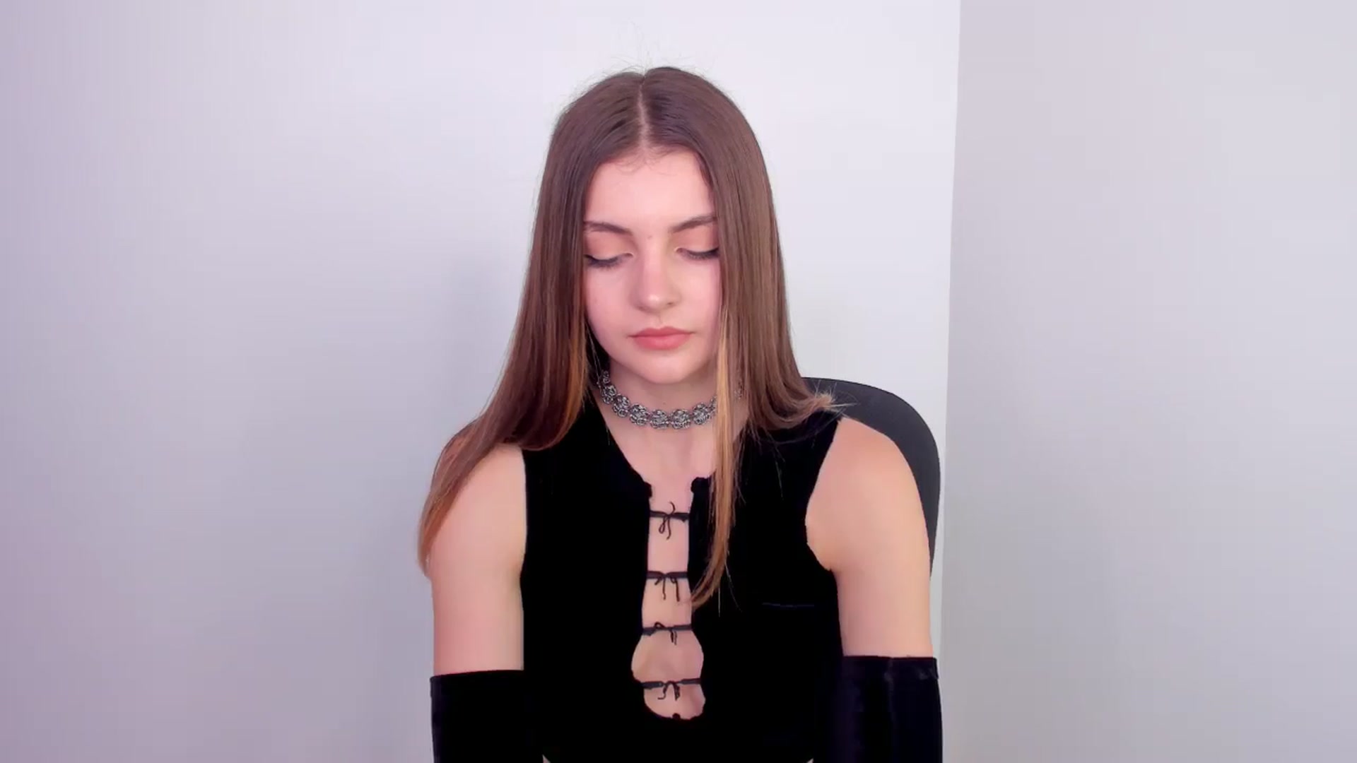 Gallery image thumbnail from HelelGretta's myfreecams stream on, 05/22/2024, 17:42 image 8 of 20