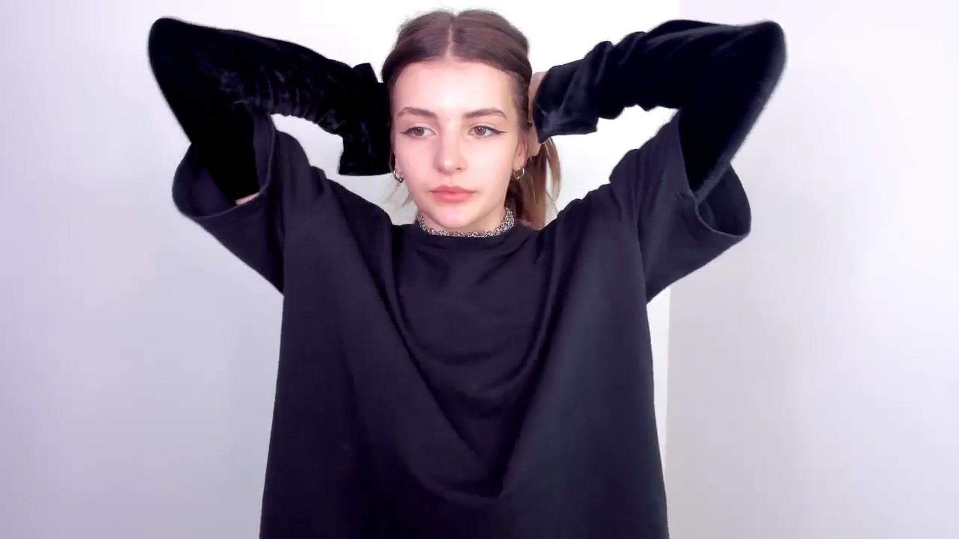 Gallery image thumbnail from HelelGretta's myfreecams stream on, 05/22/2024, 18:17 image 9 of 20