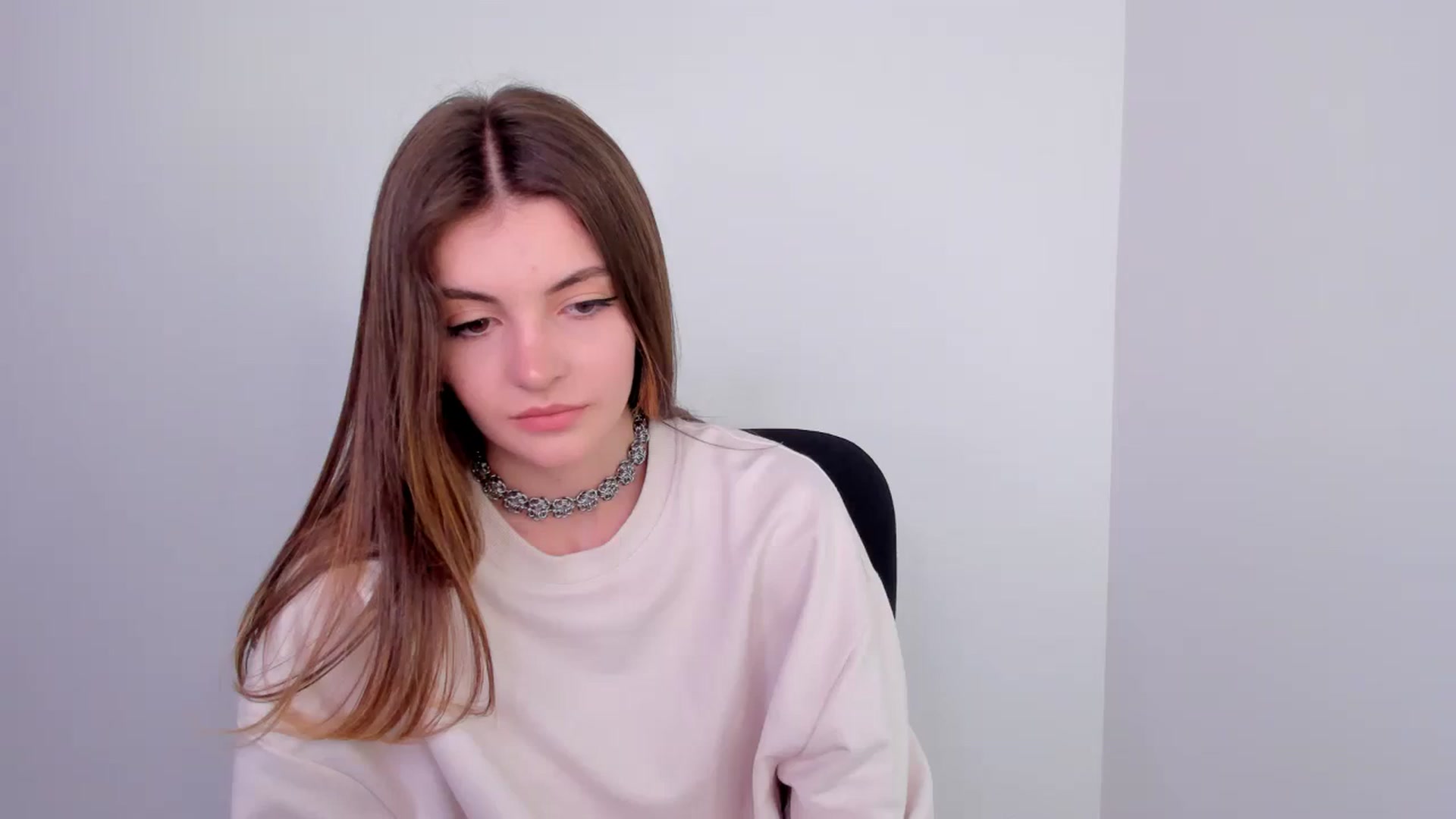 Gallery image thumbnail from HelelGretta's myfreecams stream on, 05/28/2024, 14:31 image 2 of 20