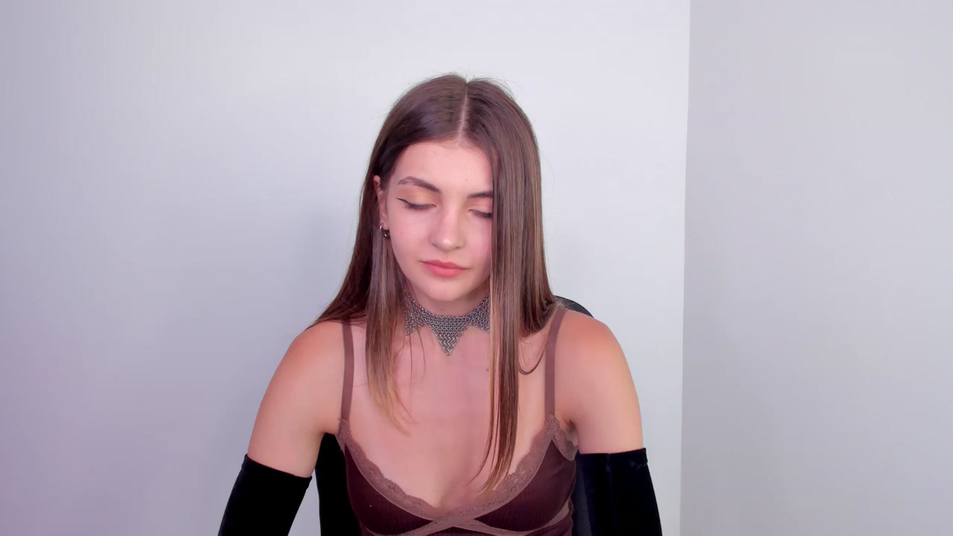 Gallery image thumbnail from HelelGretta's myfreecams stream on, 05/29/2024, 18:03 image 17 of 20