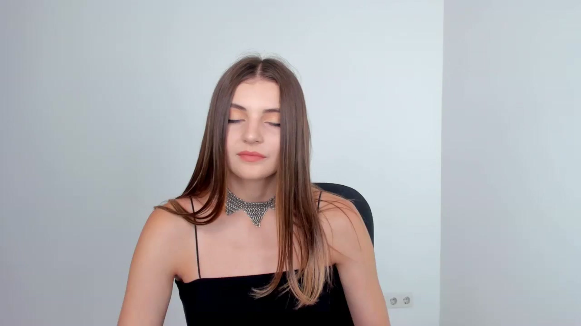 Gallery image thumbnail from HelelGretta's myfreecams stream on, 07/18/2024, 10:12 image 7 of 20