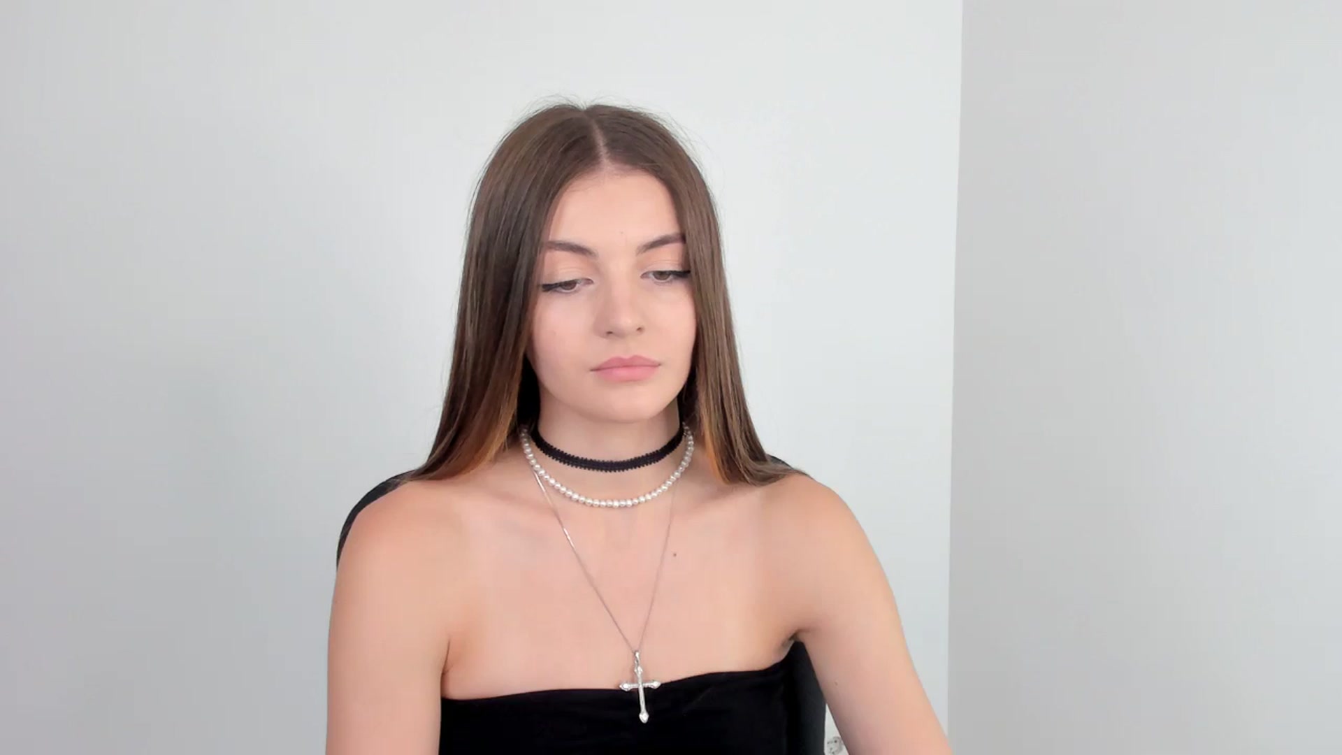Gallery image thumbnail from HelelGretta's myfreecams stream on, 09/24/2024, 13:01 image 14 of 20