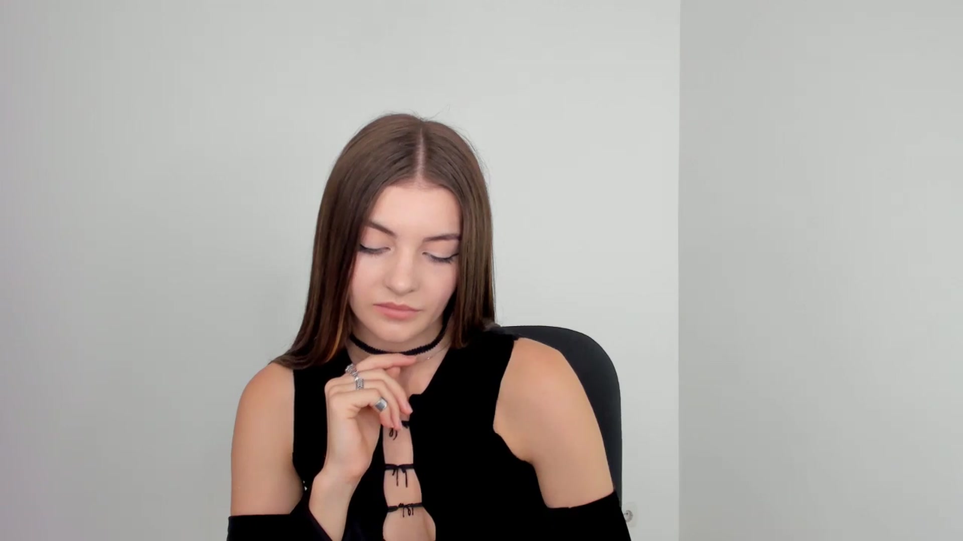 Gallery image thumbnail from HelelGretta's myfreecams stream on, 09/30/2024, 11:59 image 18 of 20