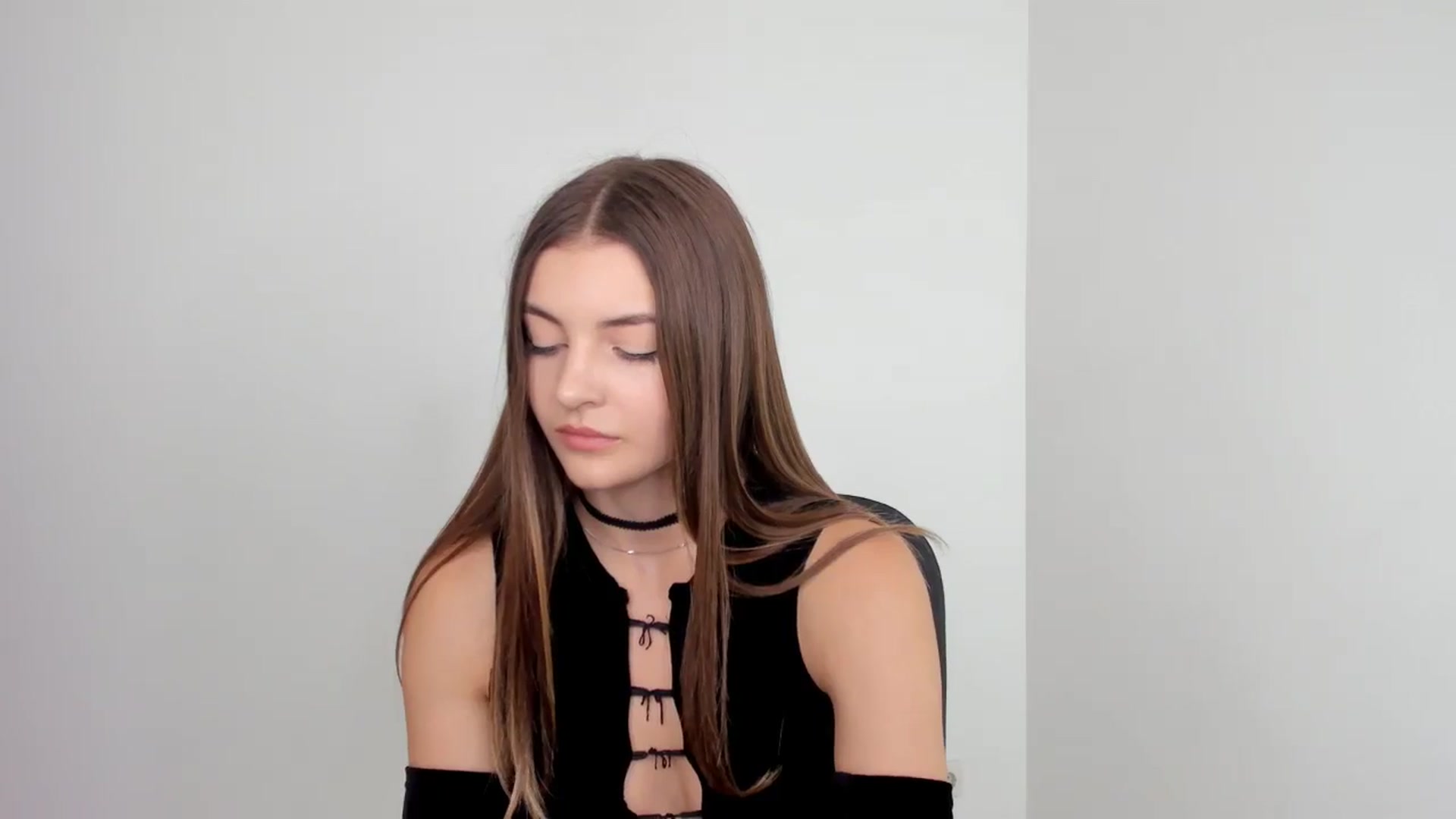 Gallery image thumbnail from HelelGretta's myfreecams stream on, 09/30/2024, 11:59 image 14 of 20