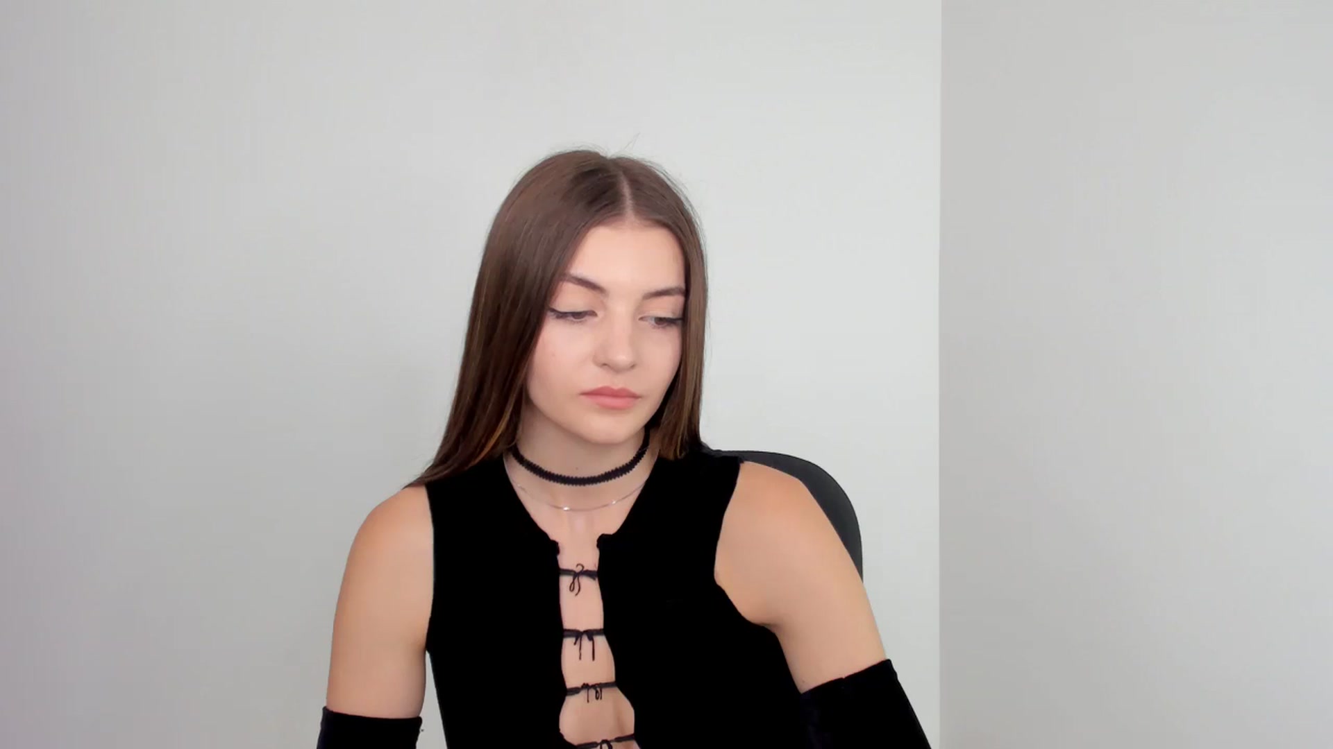 Gallery image thumbnail from HelelGretta's myfreecams stream on, 09/30/2024, 11:59 image 16 of 20