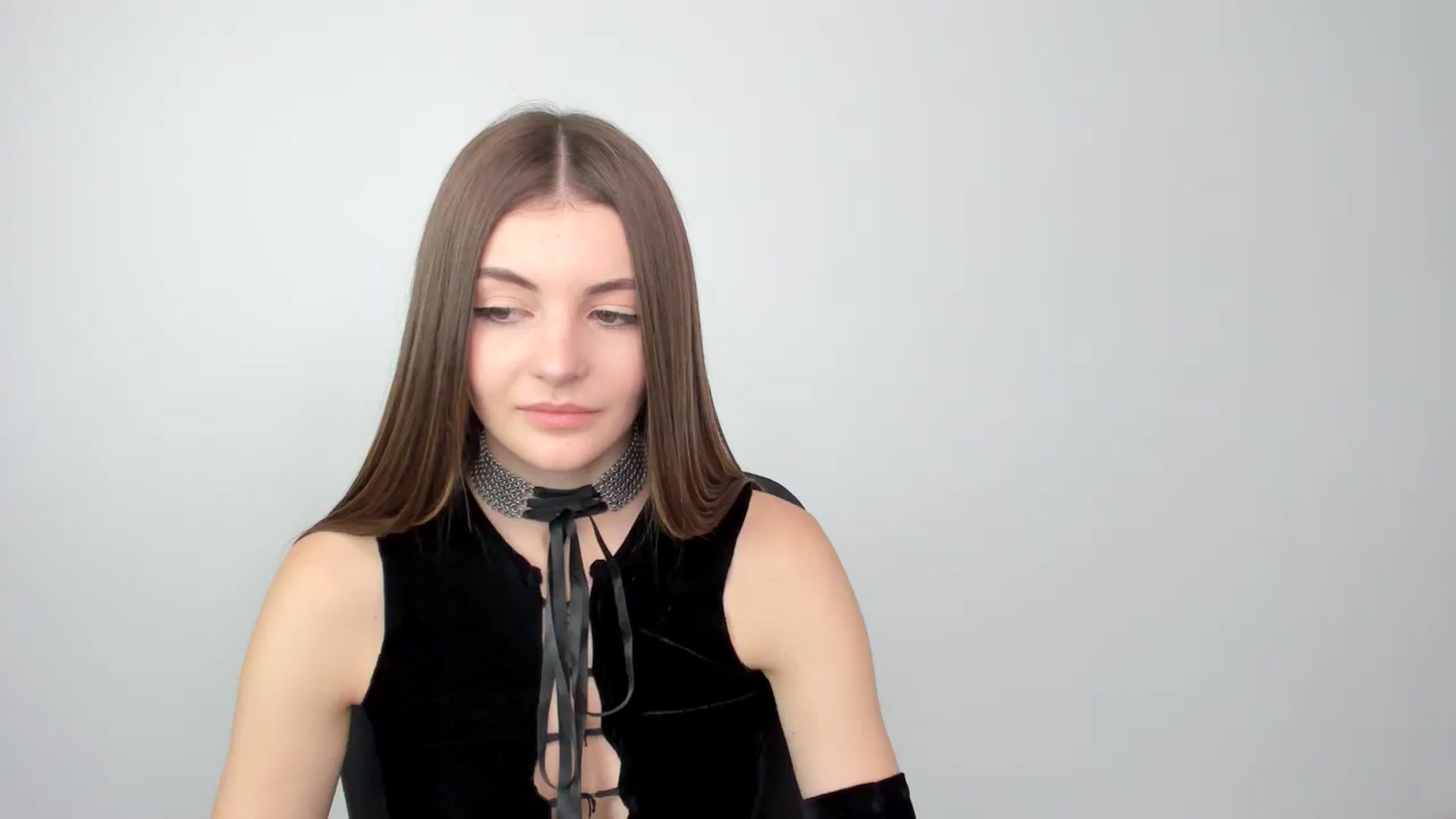 Gallery image thumbnail from HelelGretta's myfreecams stream on, 11/28/2024, 12:36 image 16 of 20