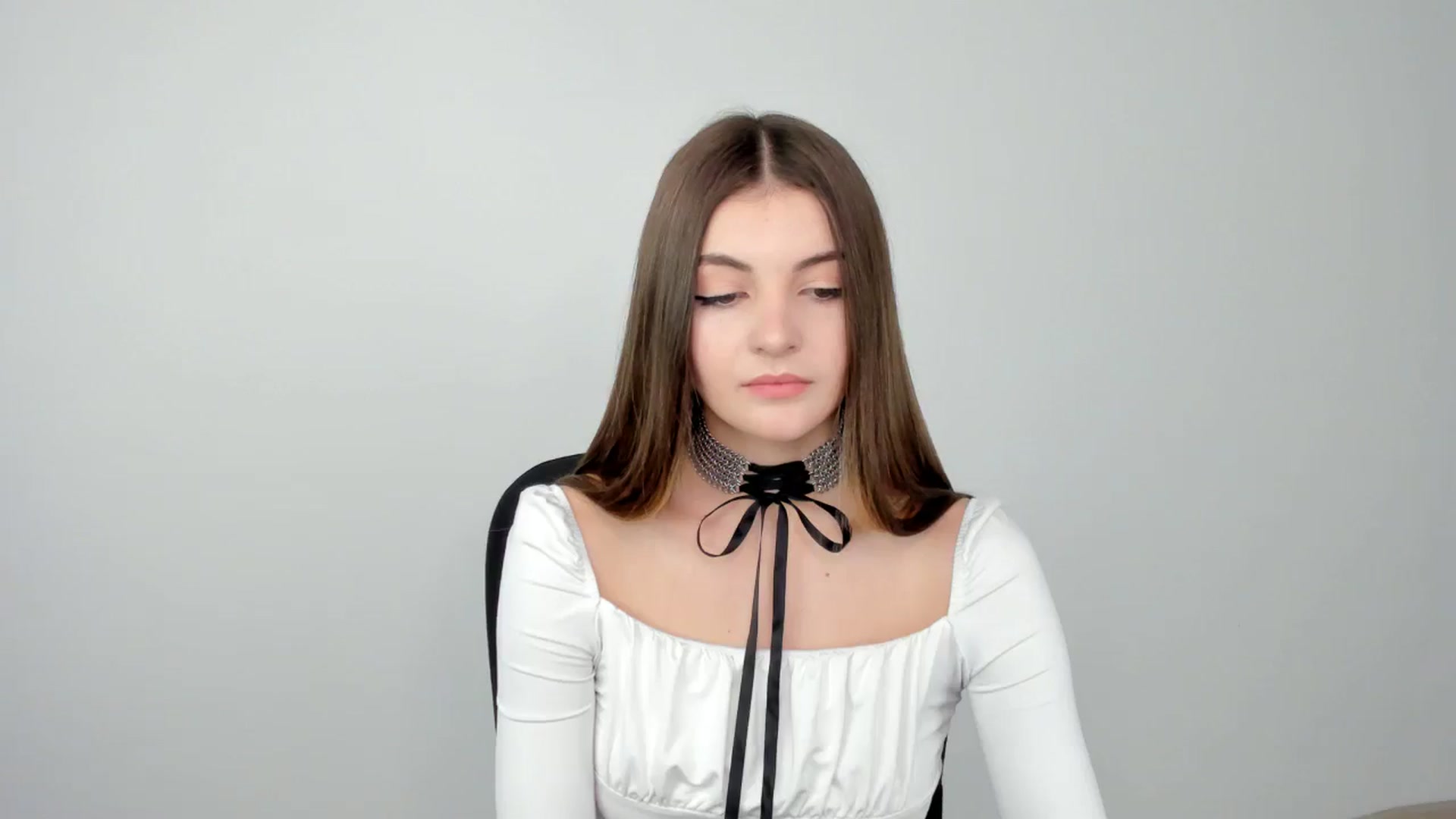 Gallery image thumbnail from HelelGretta's myfreecams stream on, 11/29/2024, 02:42 image 10 of 20