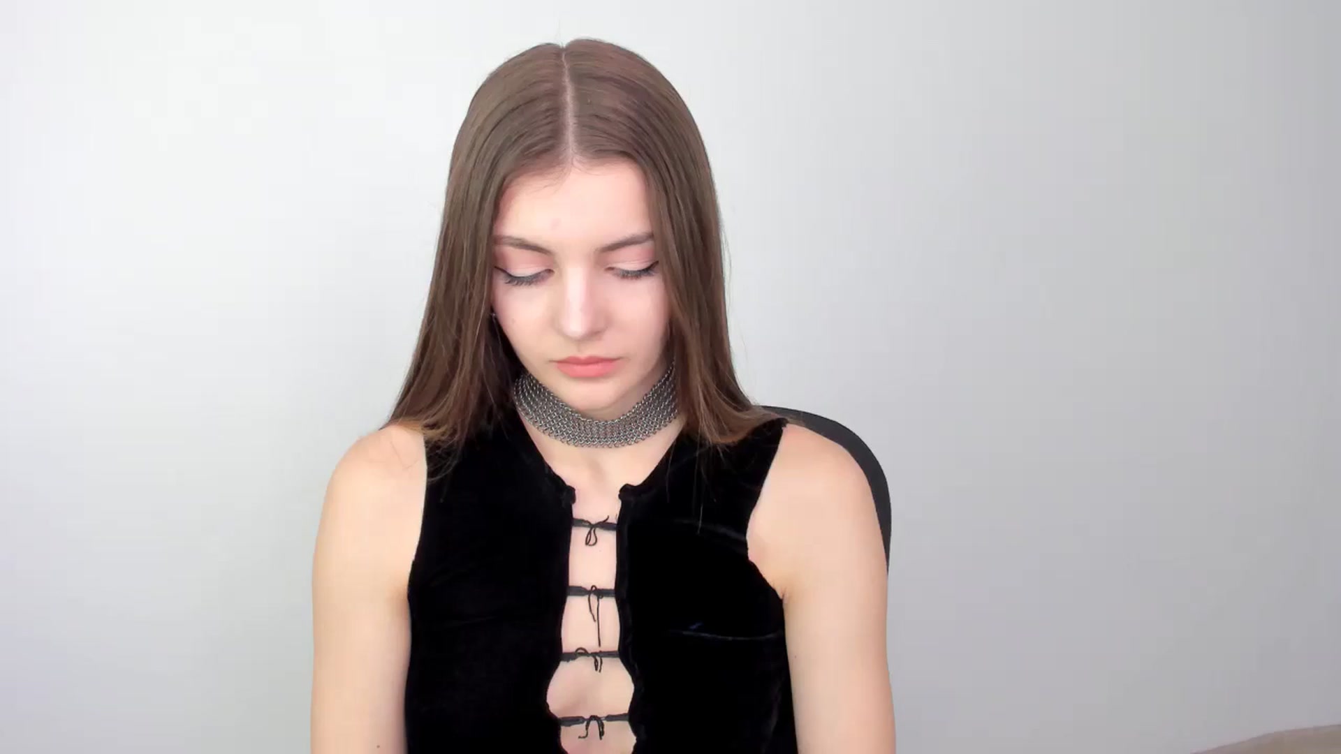 Gallery image thumbnail from HelelGretta's myfreecams stream on, 03/17/2025, 13:39 image 1 of 20