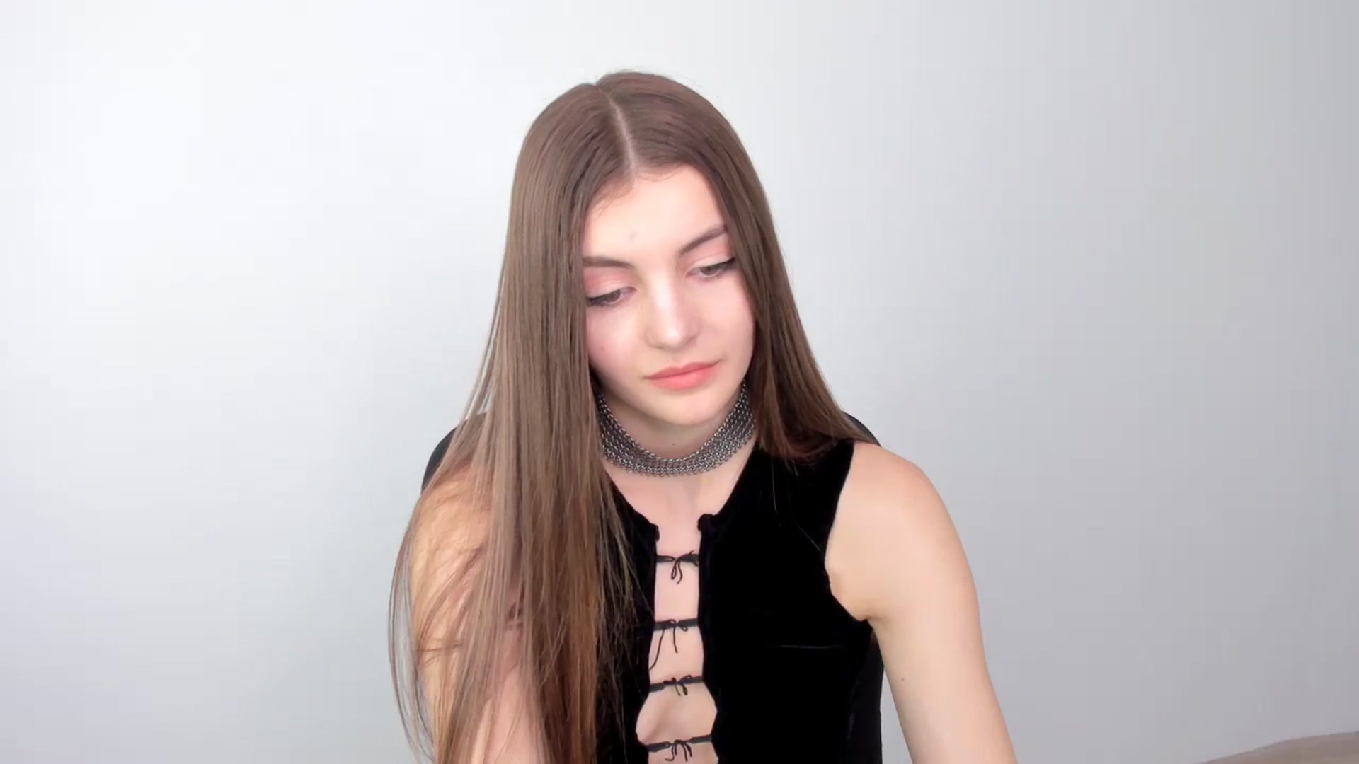 Gallery image thumbnail from HelelGretta's myfreecams stream on, 03/17/2025, 13:39 image 18 of 20