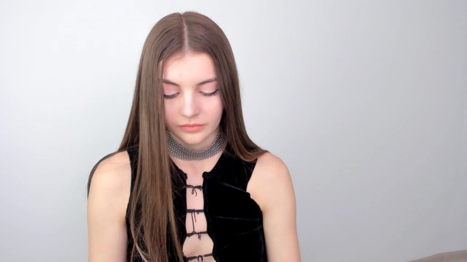 Gallery image thumbnail from HelelGretta's myfreecams stream on, 03/17/2025, 13:39 image 14 of 20