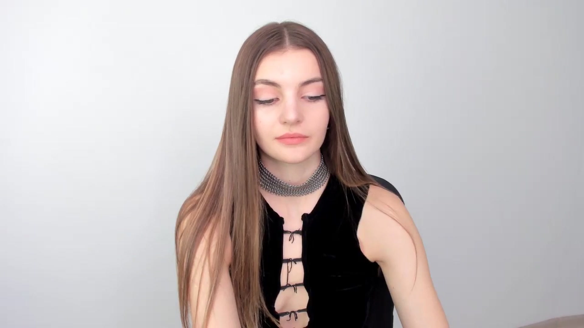 Gallery image thumbnail from HelelGretta's myfreecams stream on, 03/17/2025, 13:39 image 7 of 20