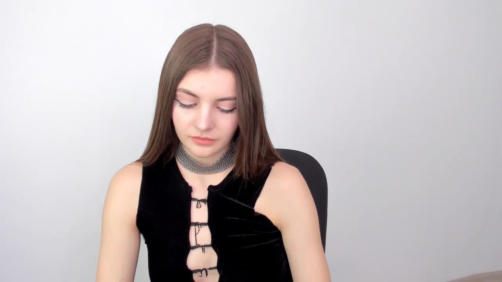 Gallery image thumbnail from HelelGretta's myfreecams stream on, 03/17/2025, 13:39 image 4 of 20
