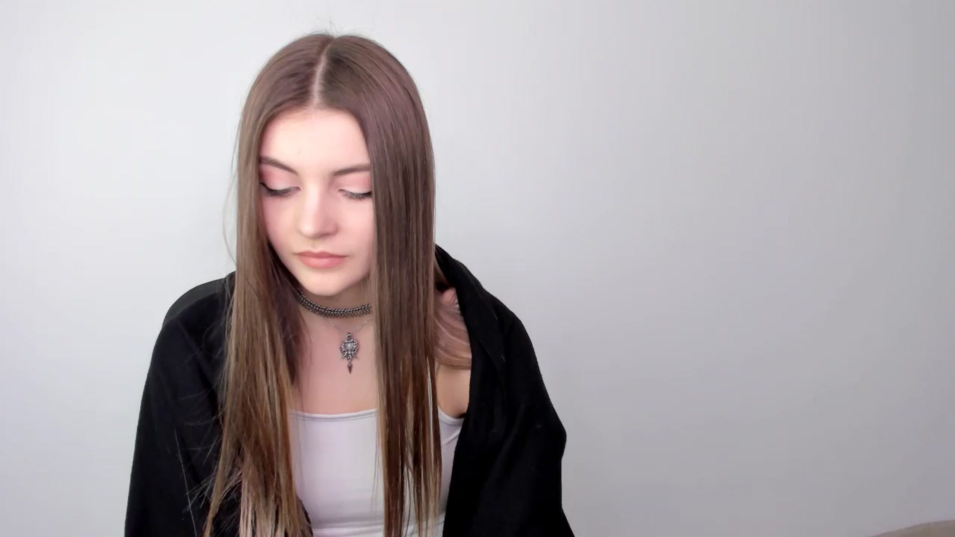 Gallery image thumbnail from HelelGretta's myfreecams stream on, 03/19/2025, 13:03 image 16 of 20