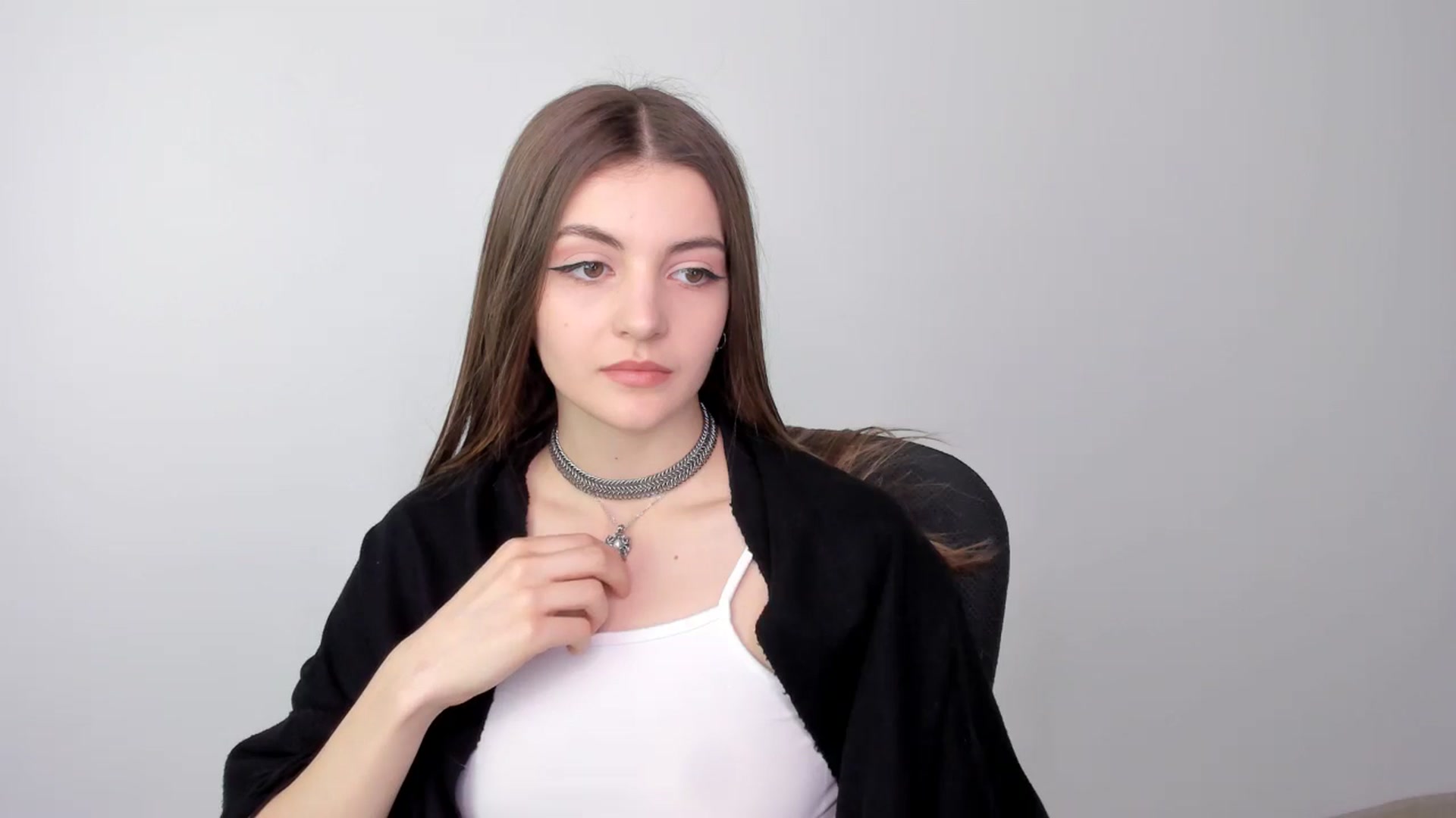 Gallery image thumbnail from HelelGretta's myfreecams stream on, 03/19/2025, 13:03 image 17 of 20