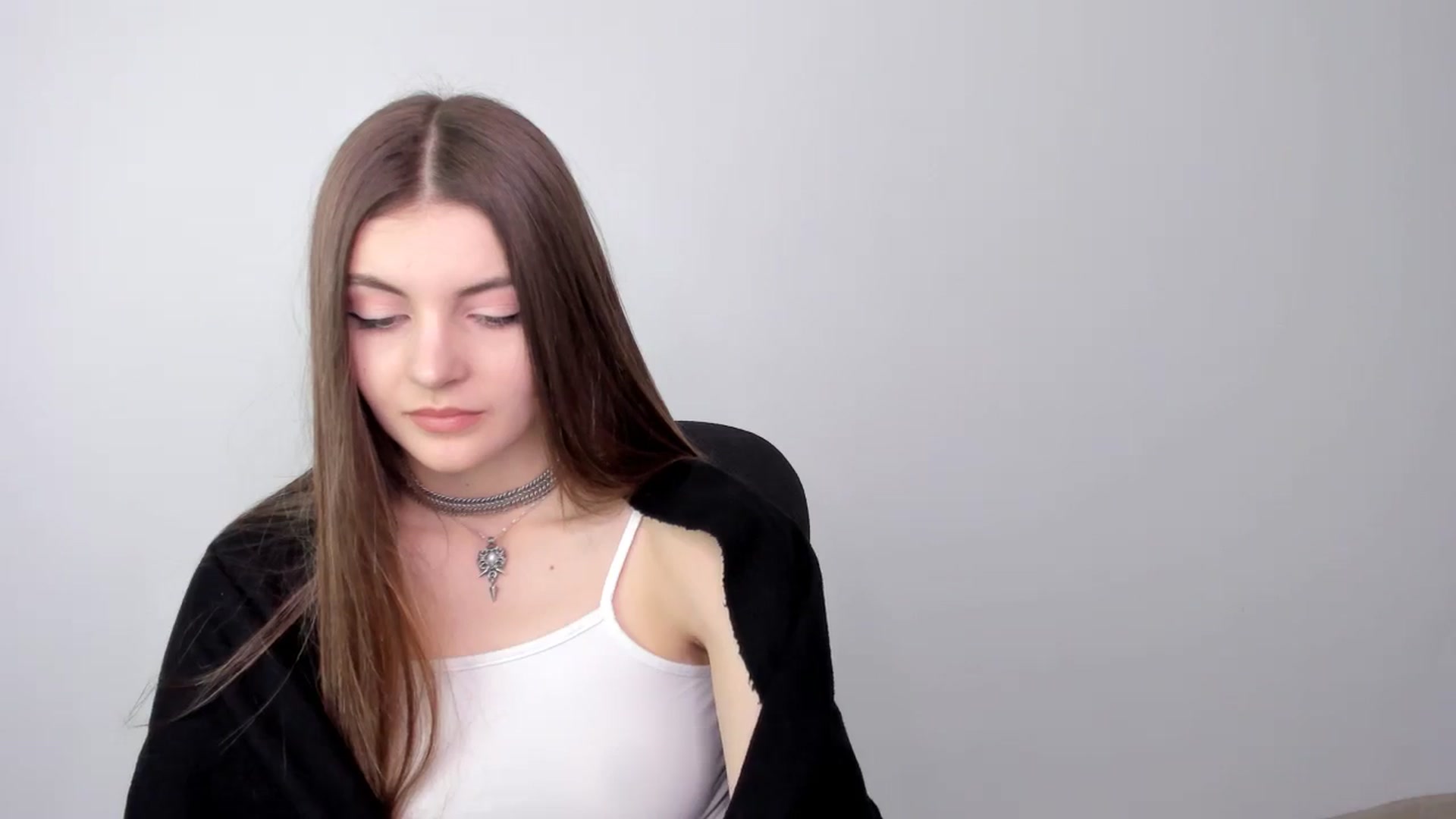 Gallery image thumbnail from HelelGretta's myfreecams stream on, 03/19/2025, 13:03 image 20 of 20