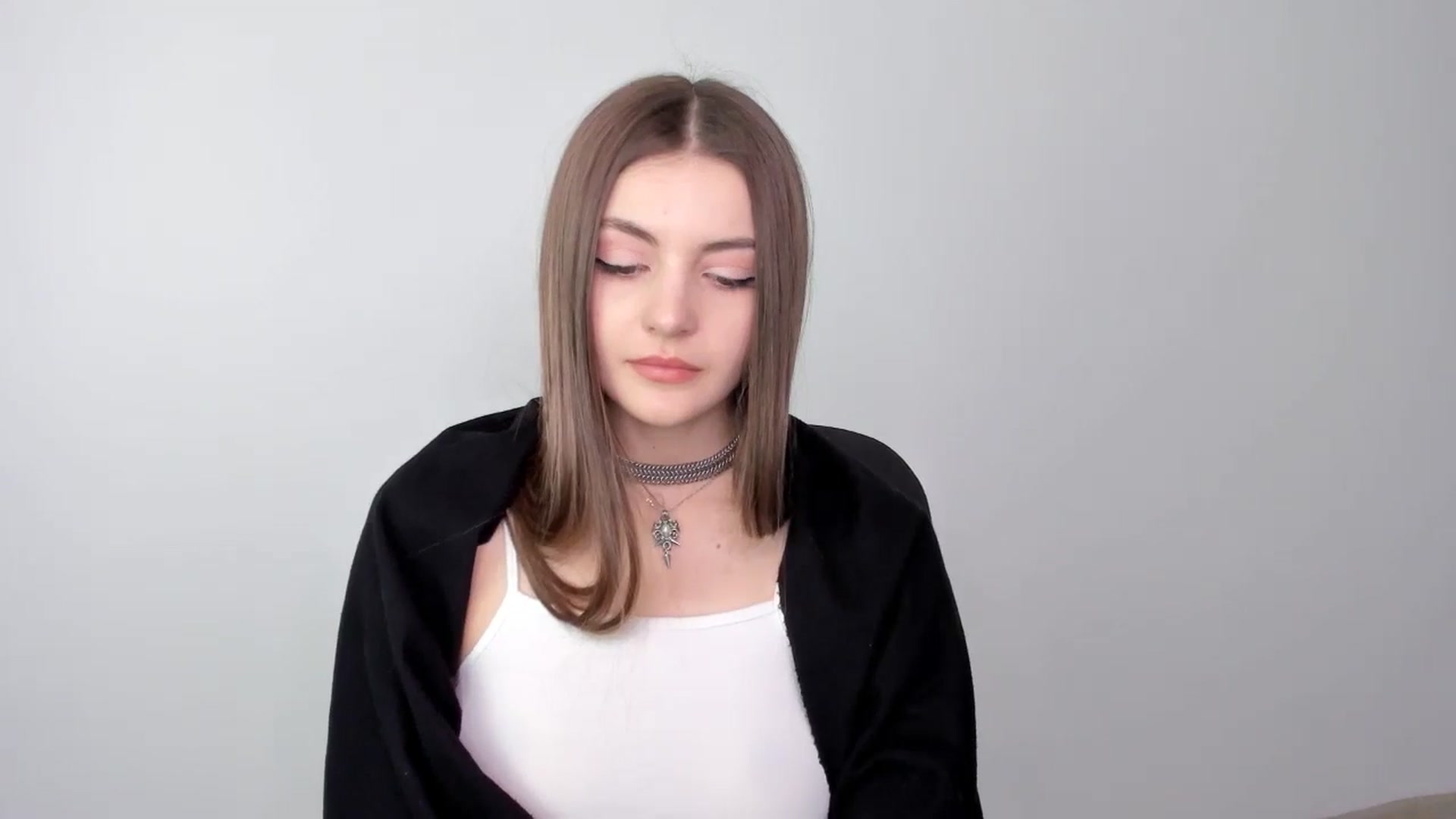 Gallery image thumbnail from HelelGretta's myfreecams stream on, 03/19/2025, 13:03 image 10 of 20