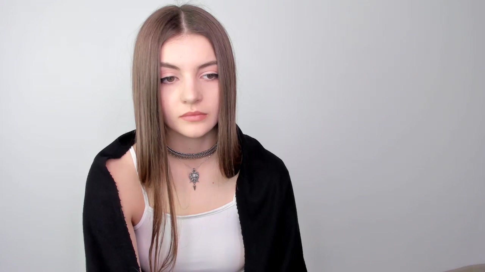 Gallery image thumbnail from HelelGretta's myfreecams stream on, 03/19/2025, 13:03 image 12 of 20