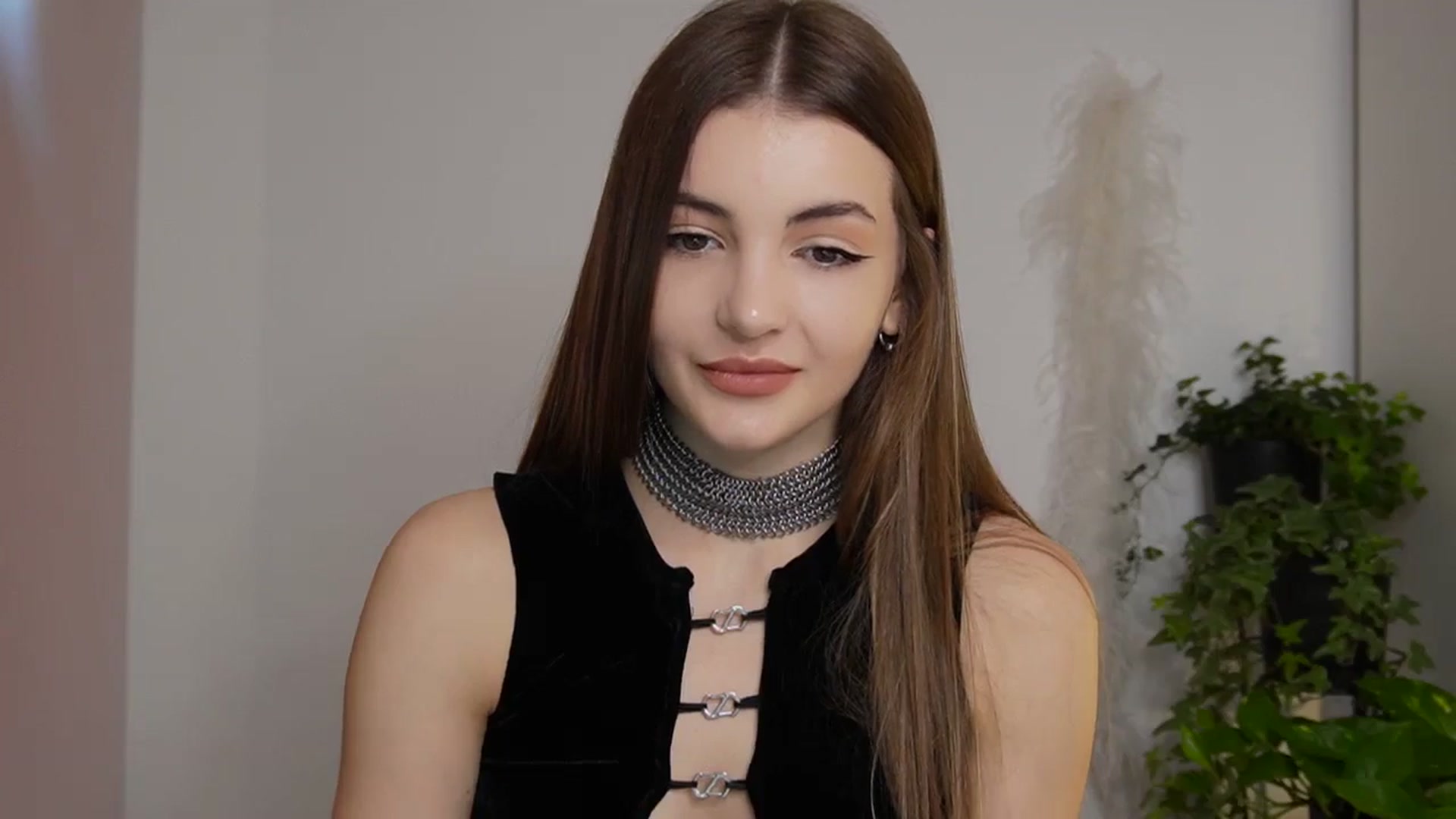 Gallery image thumbnail from HelelGretta's myfreecams stream on, 10/23/2025, 12:37 image 3 of 20