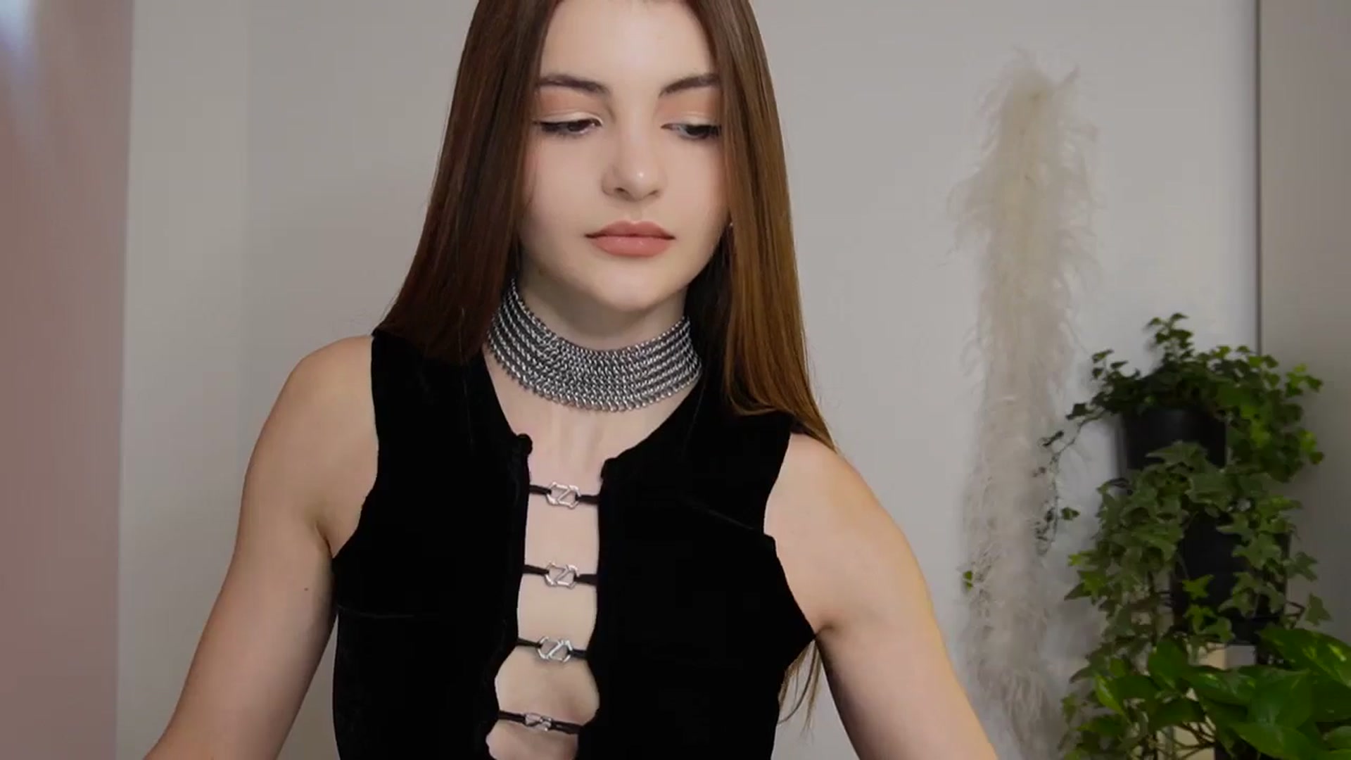 Gallery image thumbnail from HelelGretta's myfreecams stream on, 10/23/2025, 12:37 image 8 of 20