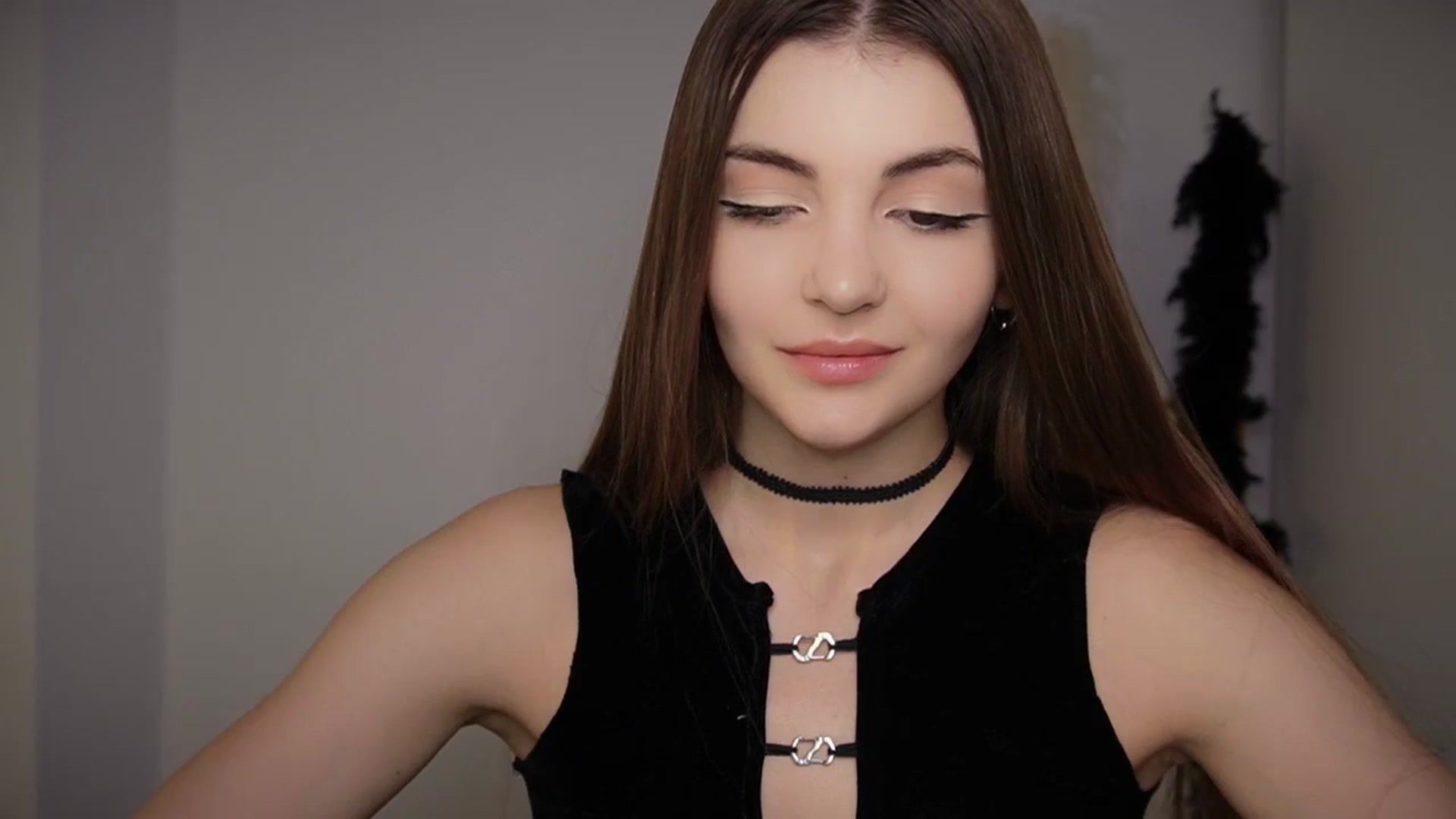 Gallery image thumbnail from HelelGretta's myfreecams stream on, 01/16/2026, 23:16 image 9 of 20