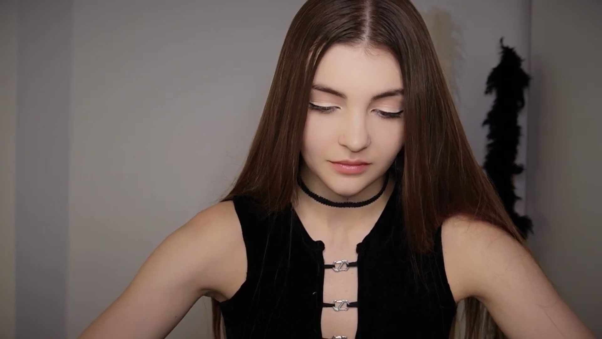 Gallery image thumbnail from HelelGretta's myfreecams stream on, 01/16/2026, 23:16 image 2 of 20