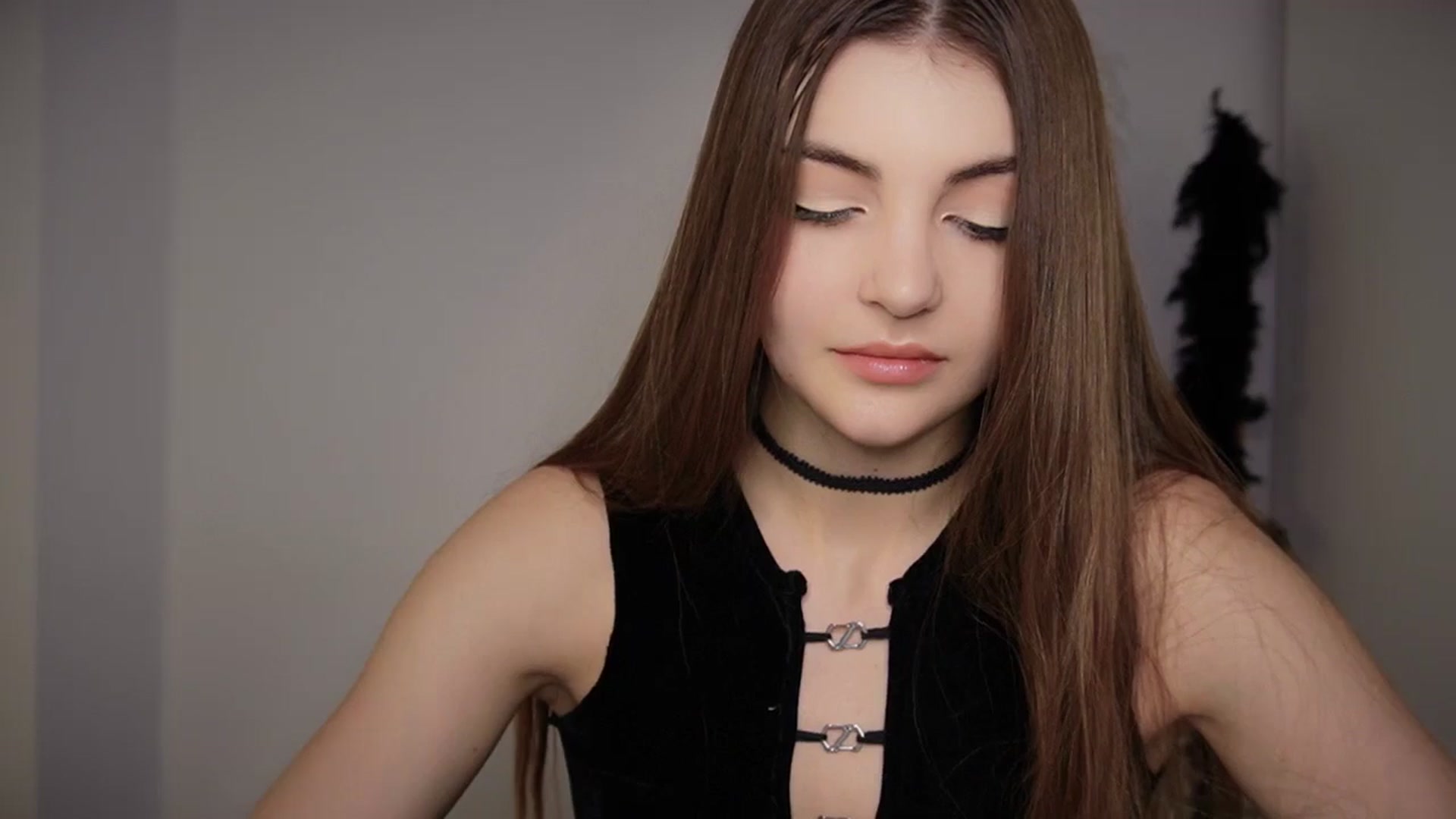 Gallery image thumbnail from HelelGretta's myfreecams stream on, 01/16/2026, 23:16 image 18 of 20