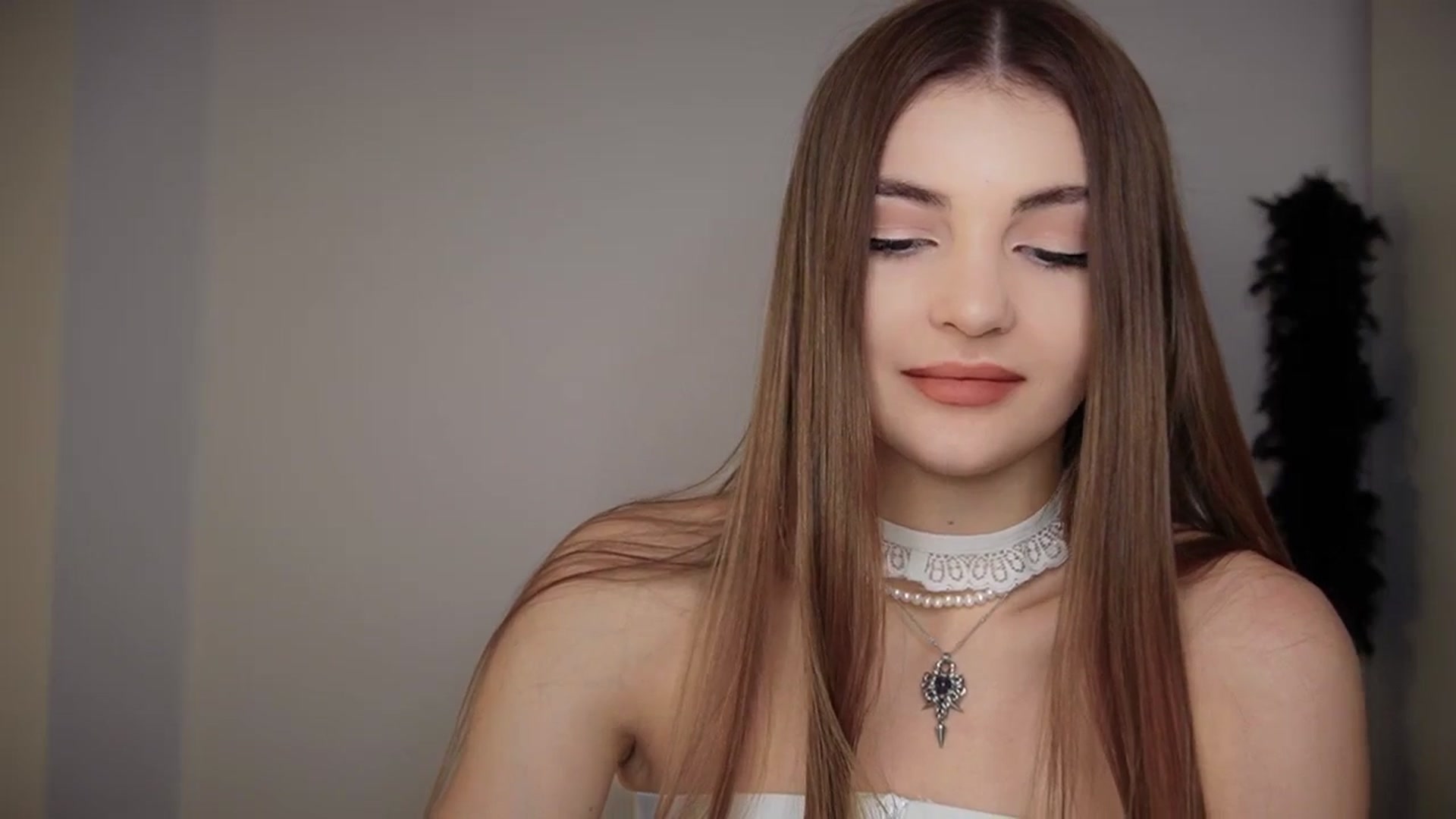 Gallery image thumbnail from HelelGretta's myfreecams stream on, 01/29/2026, 23:47 image 12 of 20