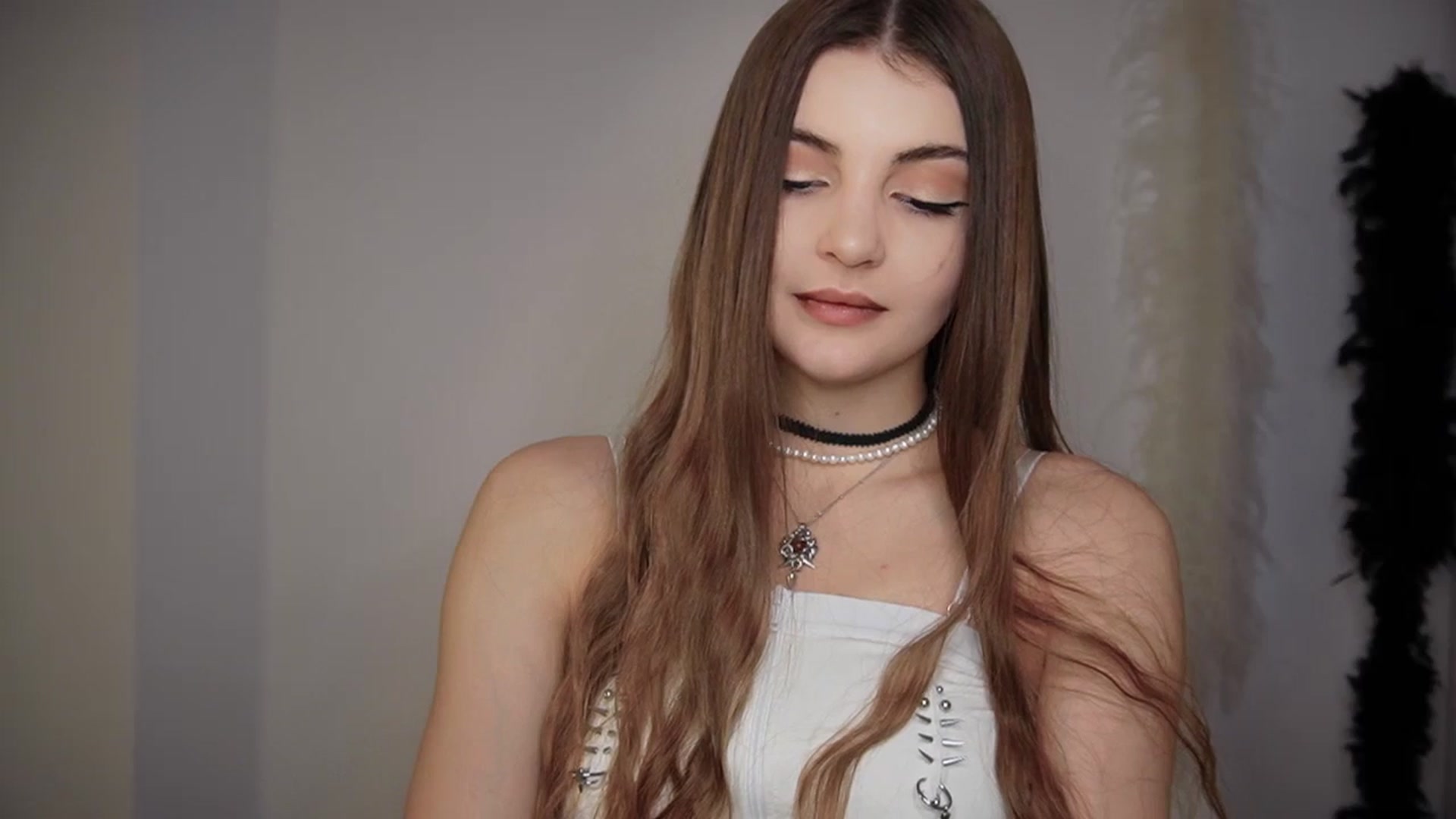 Gallery image thumbnail from HelelGretta's myfreecams stream on, 02/04/2026, 03:40 image 8 of 20