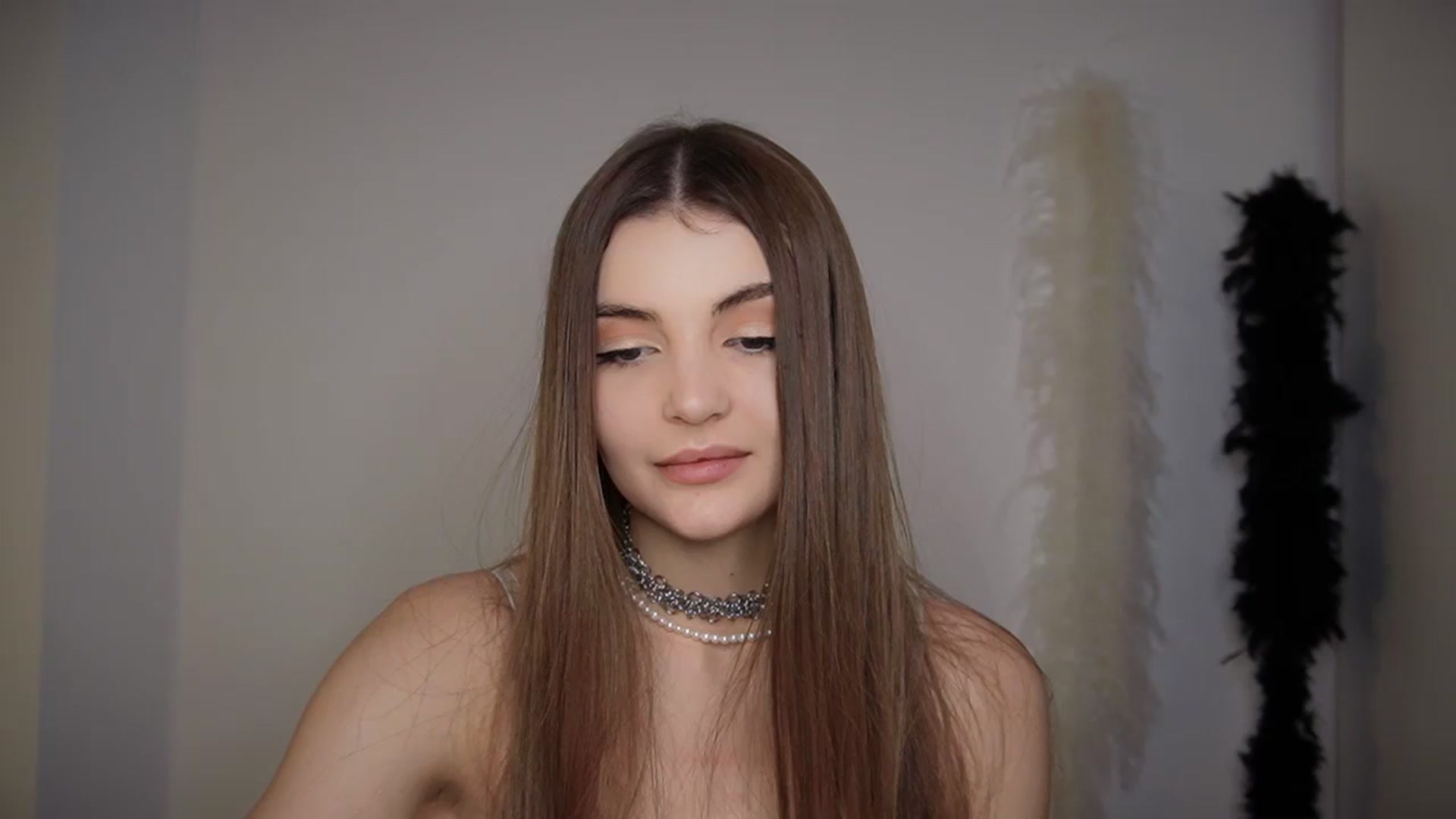 Gallery image thumbnail from HelelGretta's myfreecams stream on, 02/05/2026, 08:36 image 19 of 20