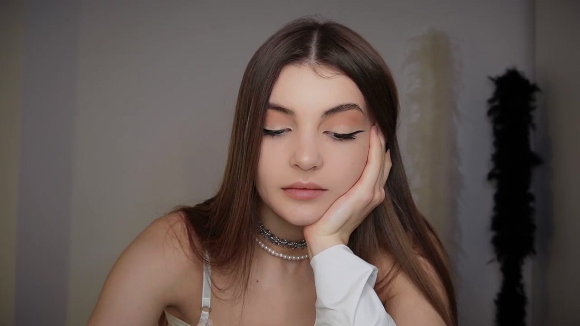 Gallery image thumbnail from HelelGretta's myfreecams stream on, 02/05/2026, 08:36 image 7 of 20