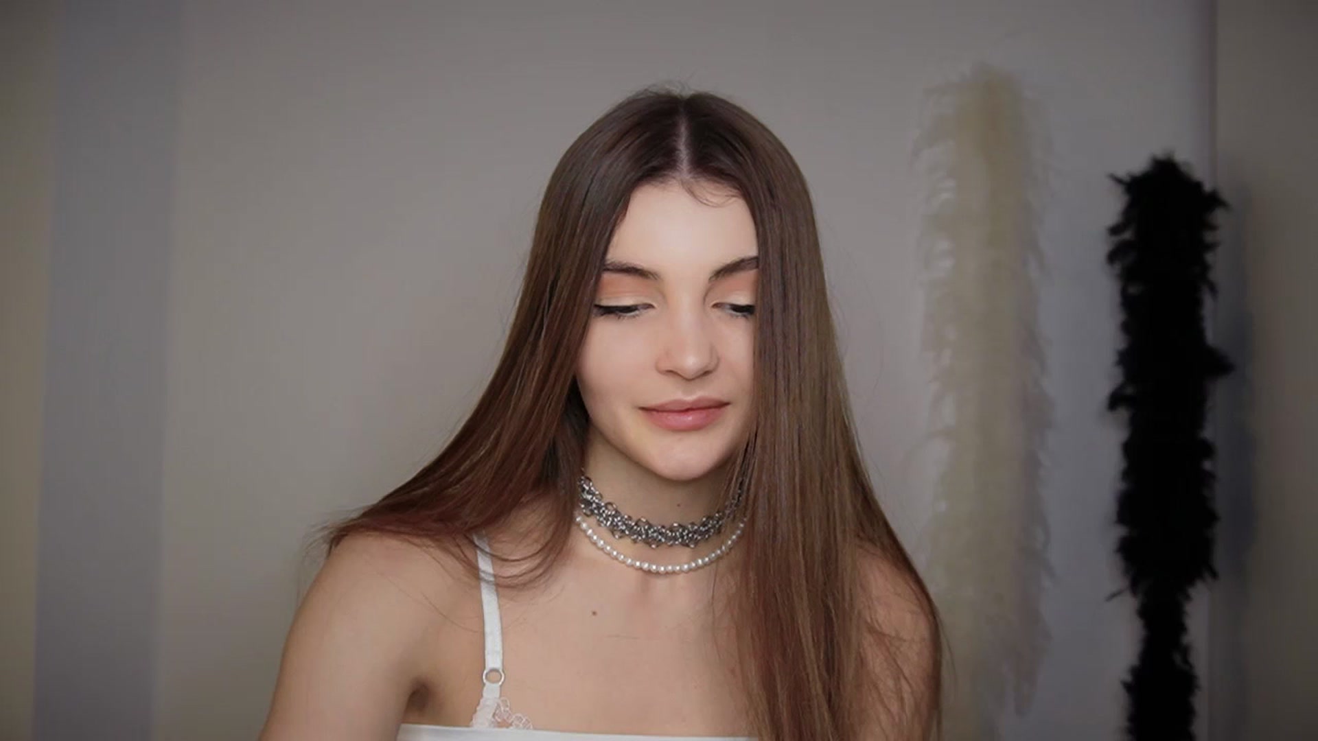 Gallery image thumbnail from HelelGretta's myfreecams stream on, 02/05/2026, 08:36 image 15 of 20