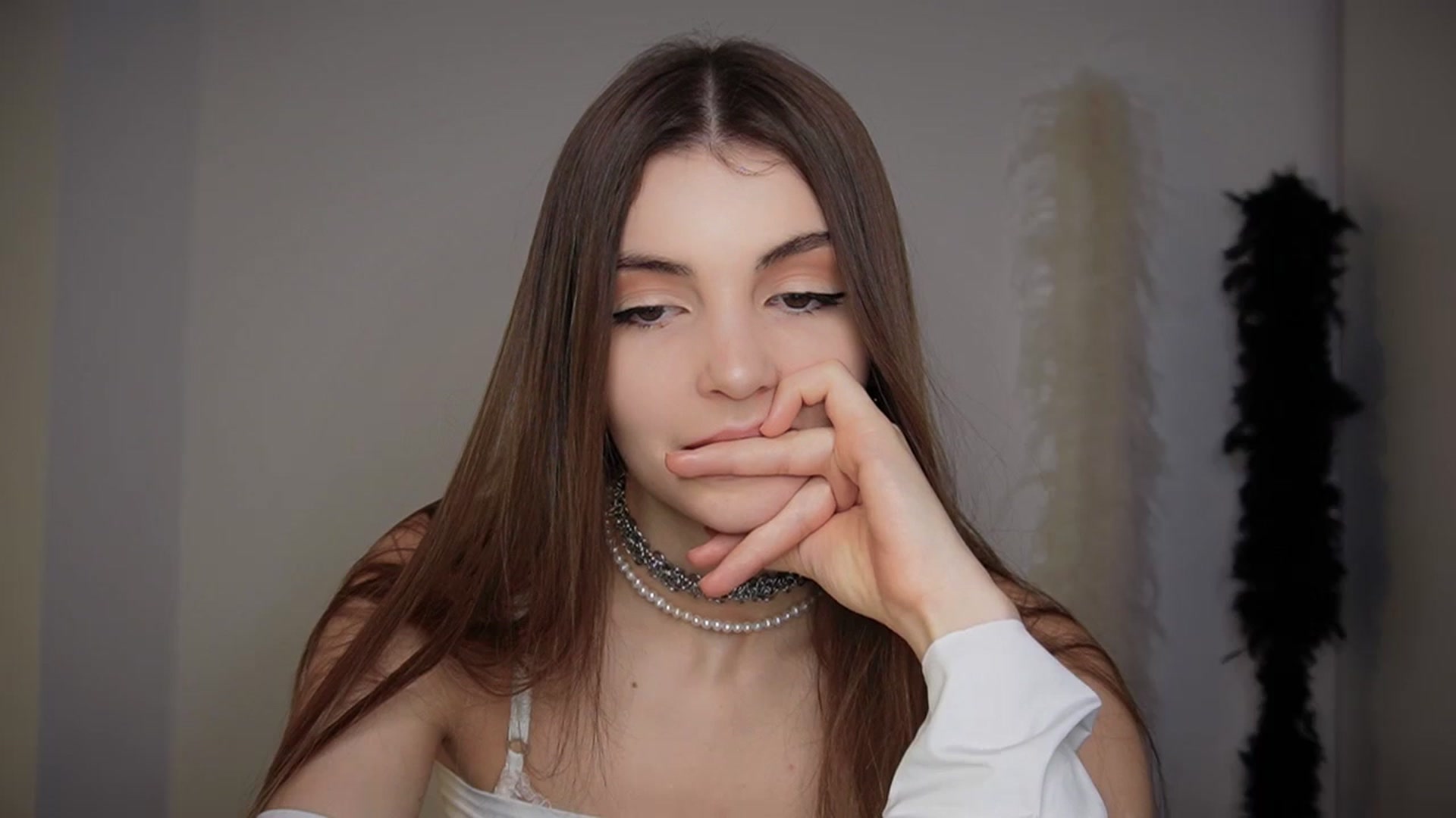 Gallery image thumbnail from HelelGretta's myfreecams stream on, 02/05/2026, 08:36 image 11 of 20
