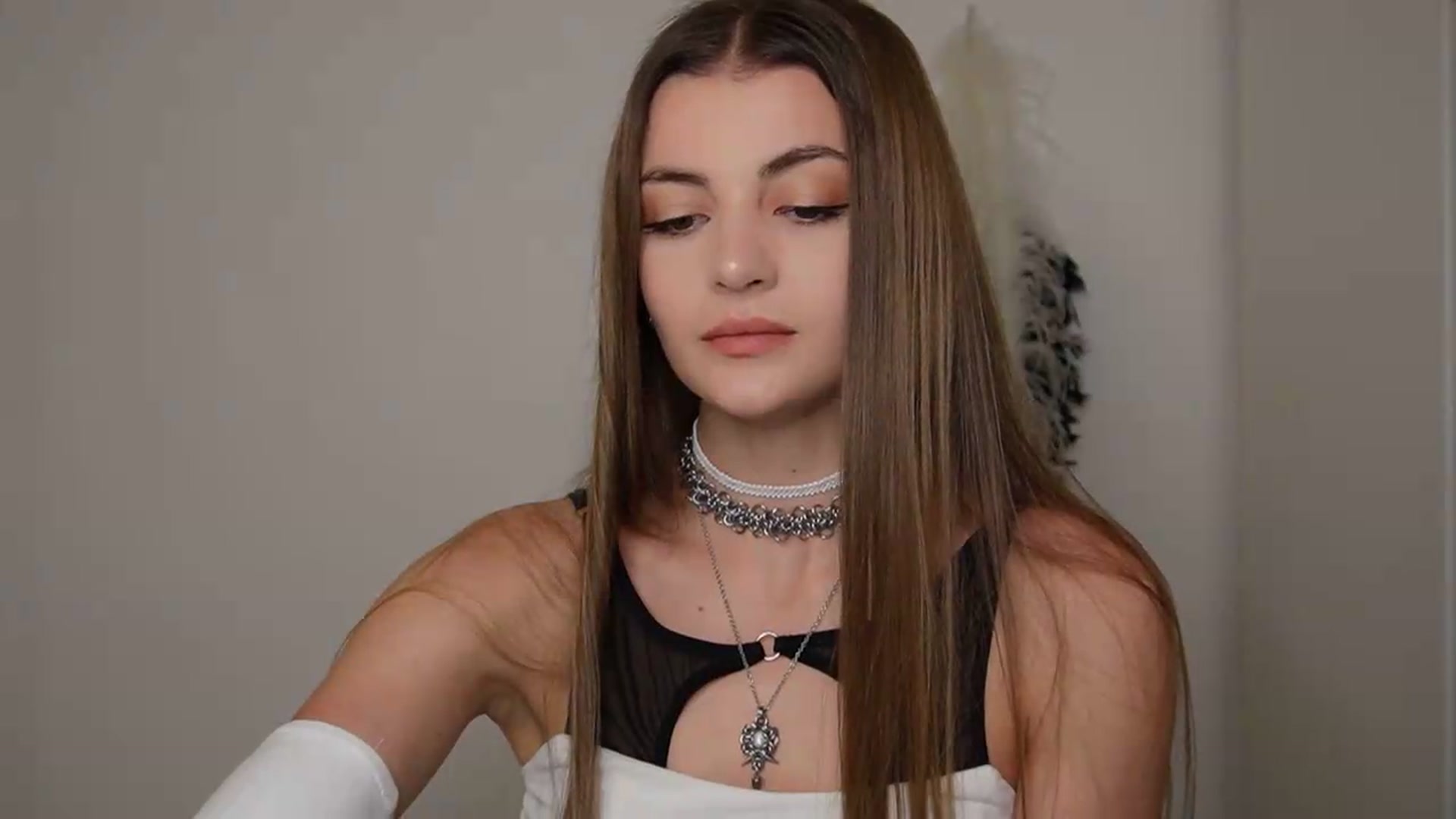 Gallery image thumbnail from HelelGretta's myfreecams stream on, 06/06/2026, 21:20 image 20 of 20
