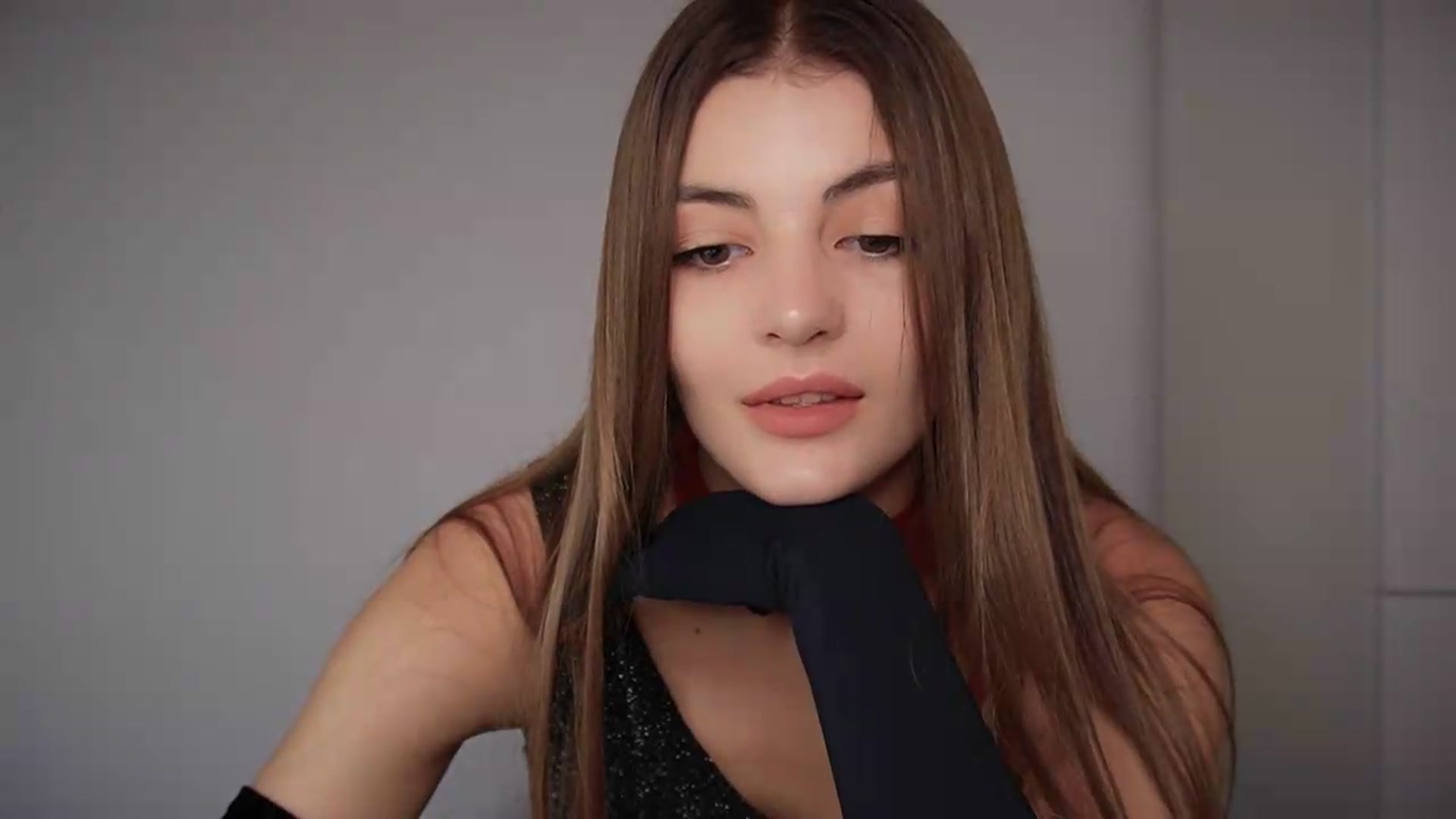 Gallery image thumbnail from HelelGretta's myfreecams stream on, 06/11/2026, 10:40 image 14 of 20