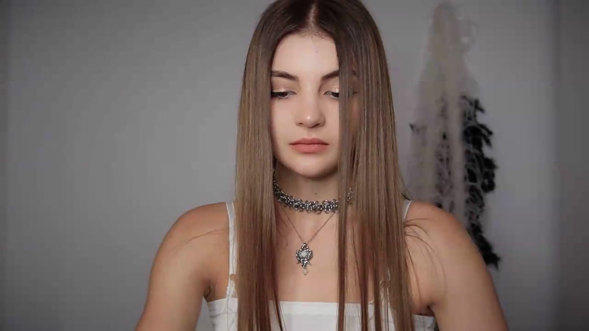 Gallery image thumbnail from HelelGretta's myfreecams stream on, 07/27/2026, 20:08 image 3 of 20