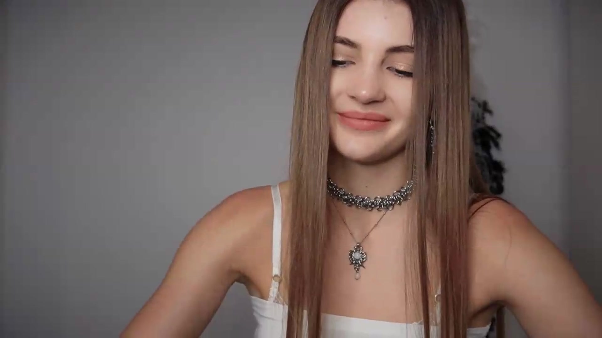 Gallery image thumbnail from HelelGretta's myfreecams stream on, 07/27/2026, 20:55 image 2 of 20