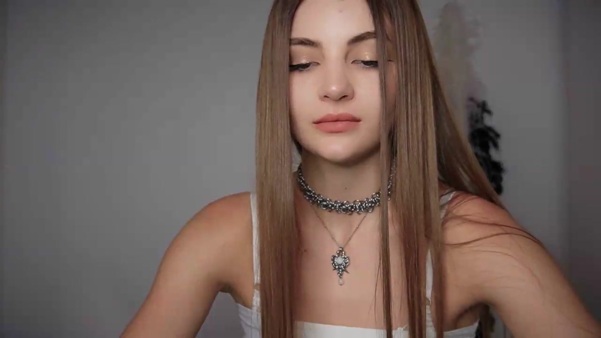 Gallery image thumbnail from HelelGretta's myfreecams stream on, 07/27/2026, 20:55 image 4 of 20