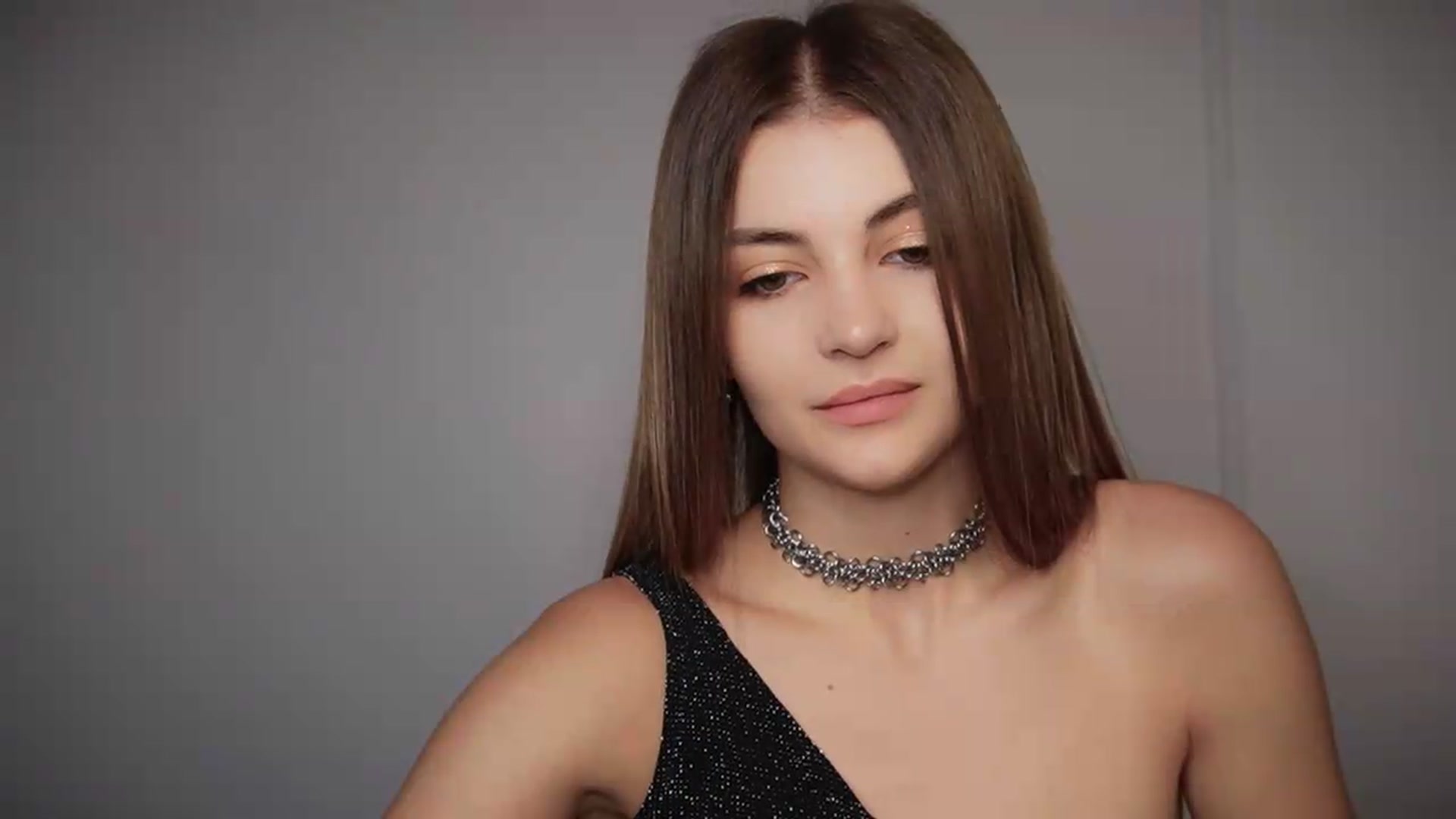 Gallery image thumbnail from HelelGretta's myfreecams stream on, 07/30/2026, 23:11 image 4 of 20