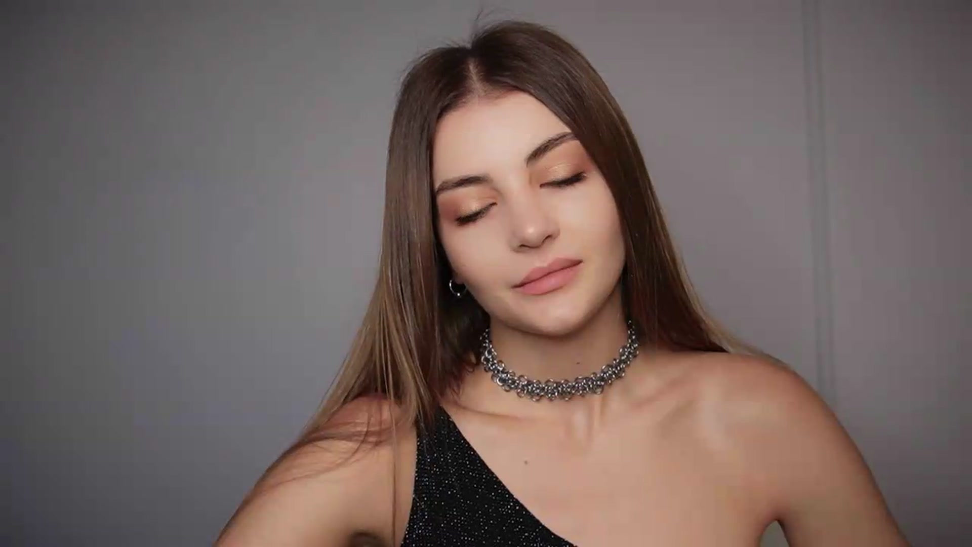 Gallery image thumbnail from HelelGretta's myfreecams stream on, 07/30/2026, 23:11 image 8 of 20