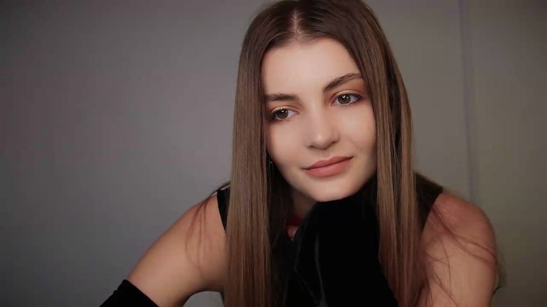 Gallery image thumbnail from HelelGretta's myfreecams stream on, 08/01/2026, 24:18 image 3 of 20