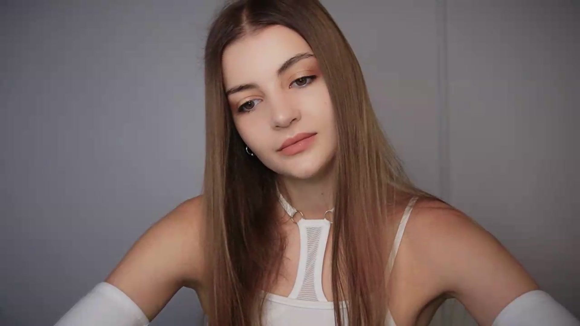 Gallery image thumbnail from HelelGretta's myfreecams stream on, 08/04/2026, 13:11 image 7 of 20