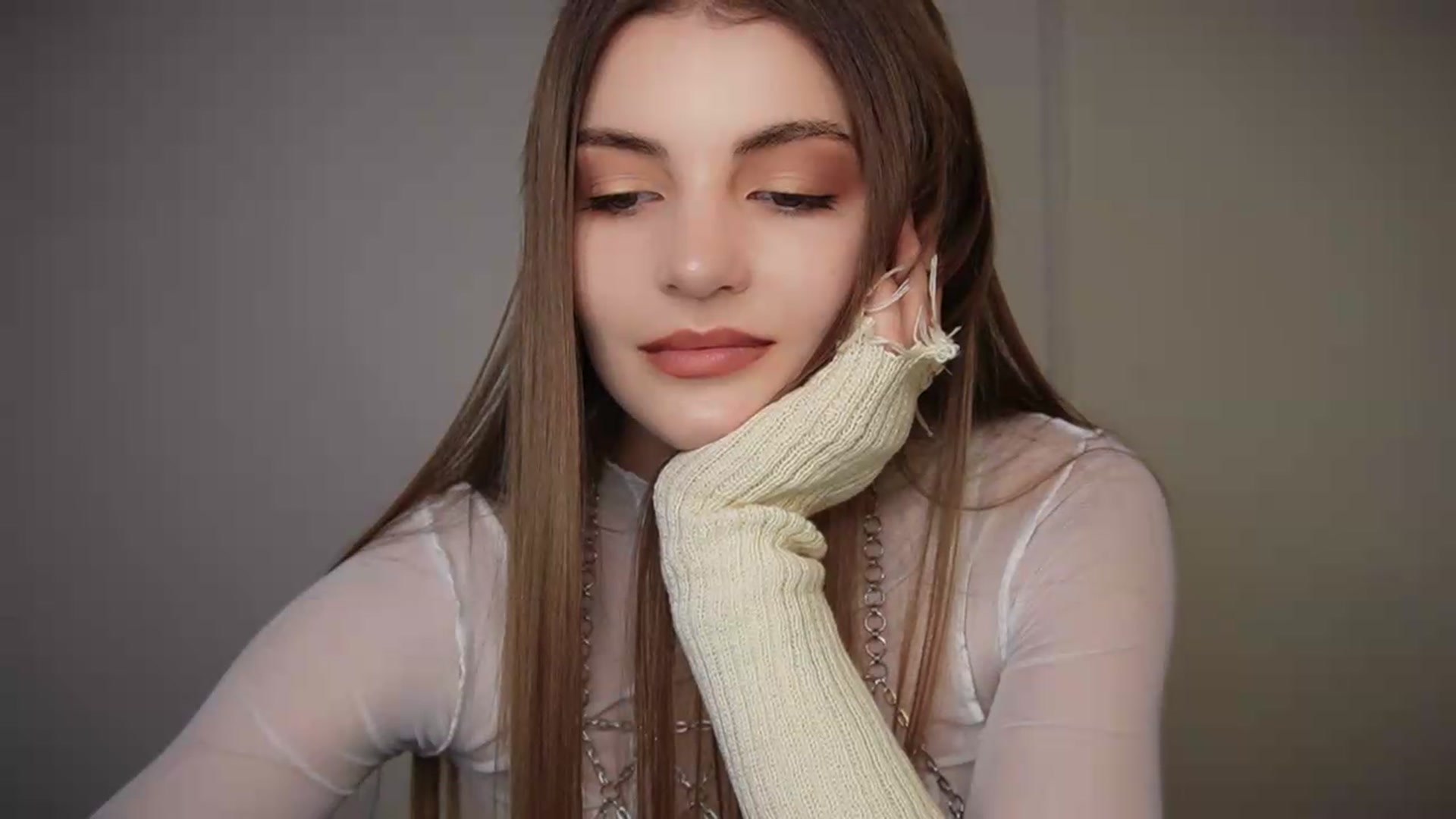 Gallery image thumbnail from HelelGretta's myfreecams stream on, 08/06/2026, 22:23 image 17 of 20