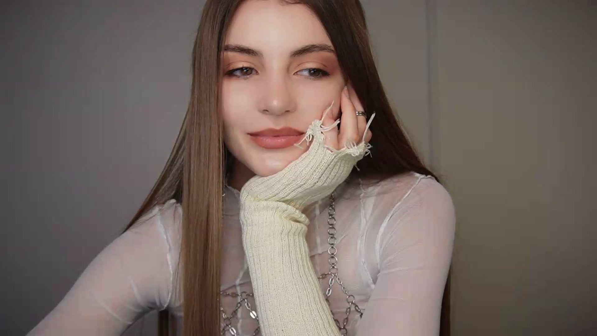Gallery image thumbnail from HelelGretta's myfreecams stream on, 08/06/2026, 22:23 image 18 of 20