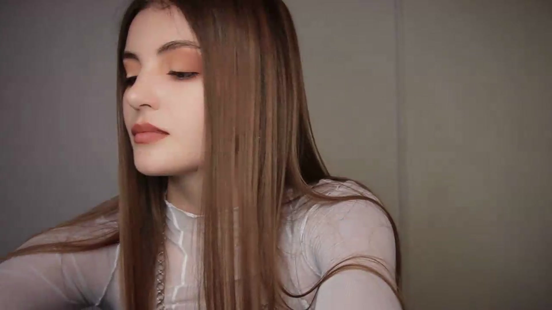 Gallery image thumbnail from HelelGretta's myfreecams stream on, 08/06/2026, 22:23 image 4 of 20